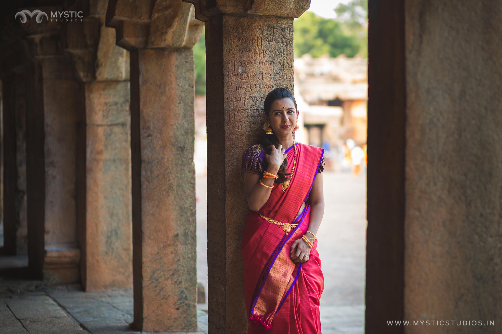 Couple Shoot, Bhoga Nandeeshwara Temple: A Family Shoot To Remember —  1Plus1 Studio