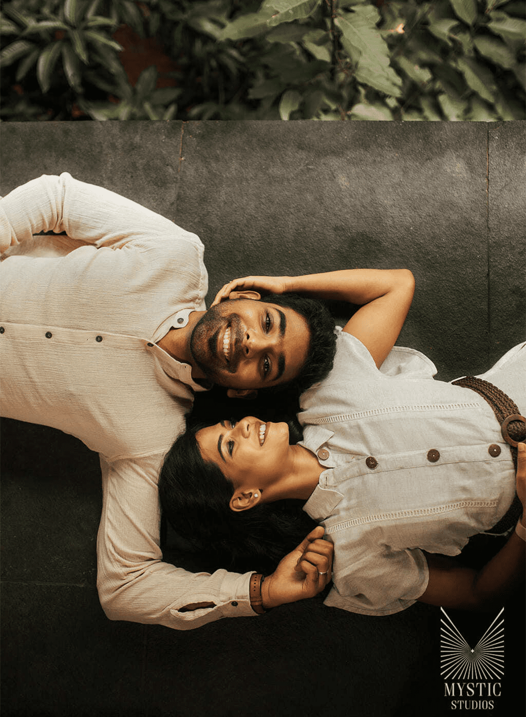Kerala couple trolled for post-wedding photoshoot - YouTube