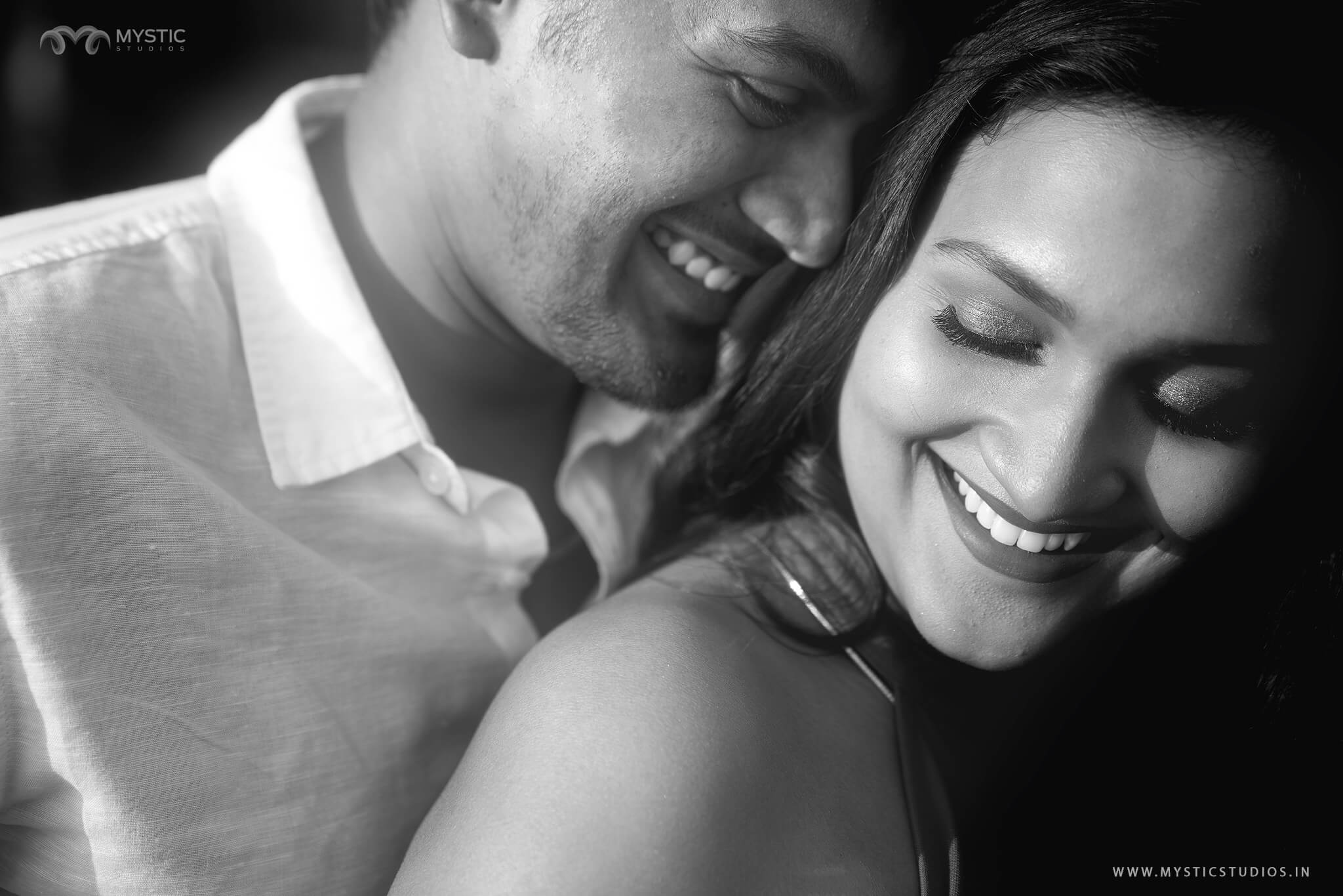 CHENNAI_BEACH_CREATIVE_COUPLE_PRE_WEDDING_SHOOT_MYSTIC_STUDIOS2180