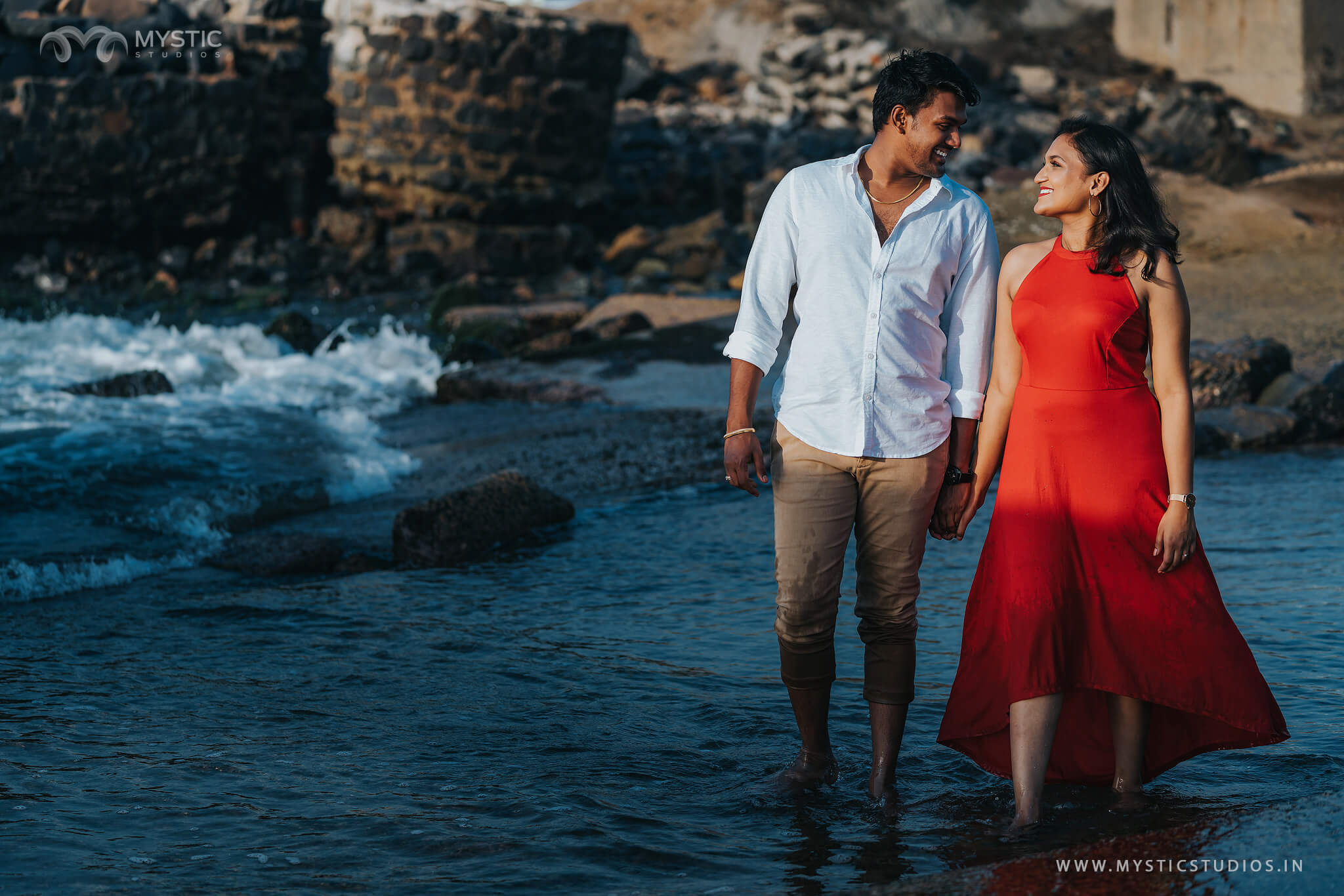 CHENNAI_BEACH_CREATIVE_COUPLE_PRE_WEDDING_SHOOT_MYSTIC_STUDIOS2350