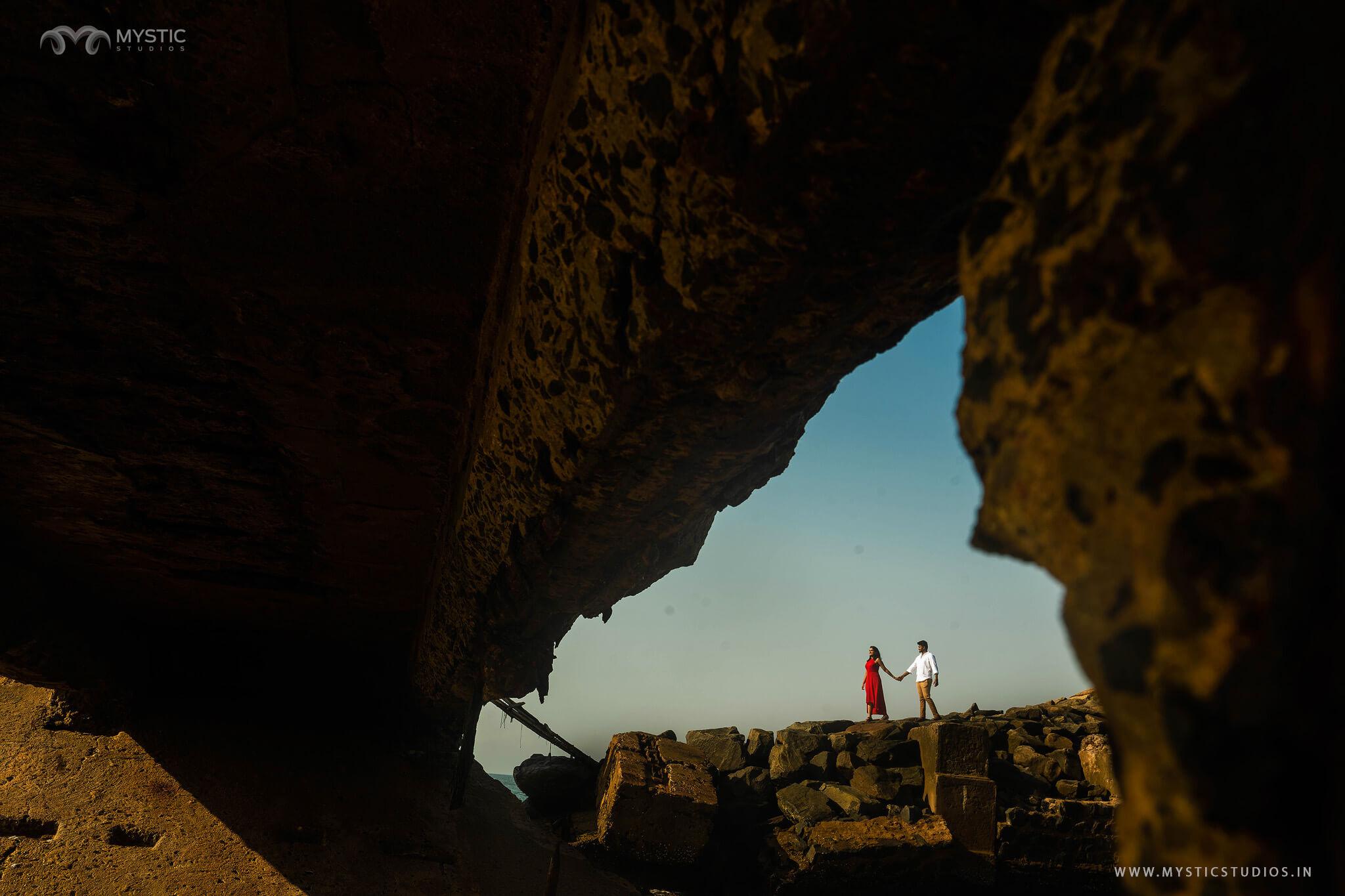 CHENNAI_BEACH_CREATIVE_COUPLE_PRE_WEDDING_SHOOT_MYSTIC_STUDIOS2562