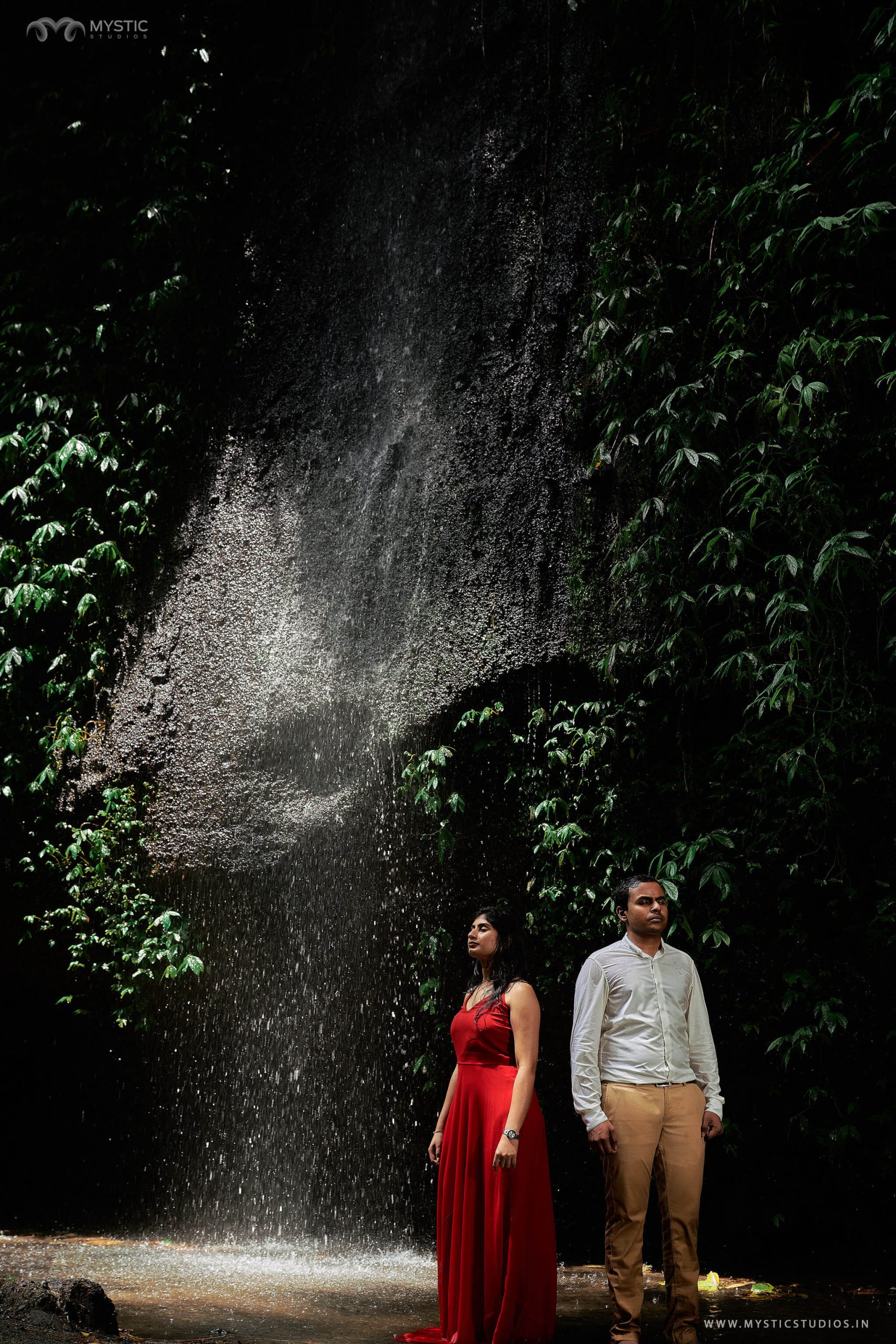 CREATIVE_POST_WEDDING_SHOOT_BALI0843-scaled