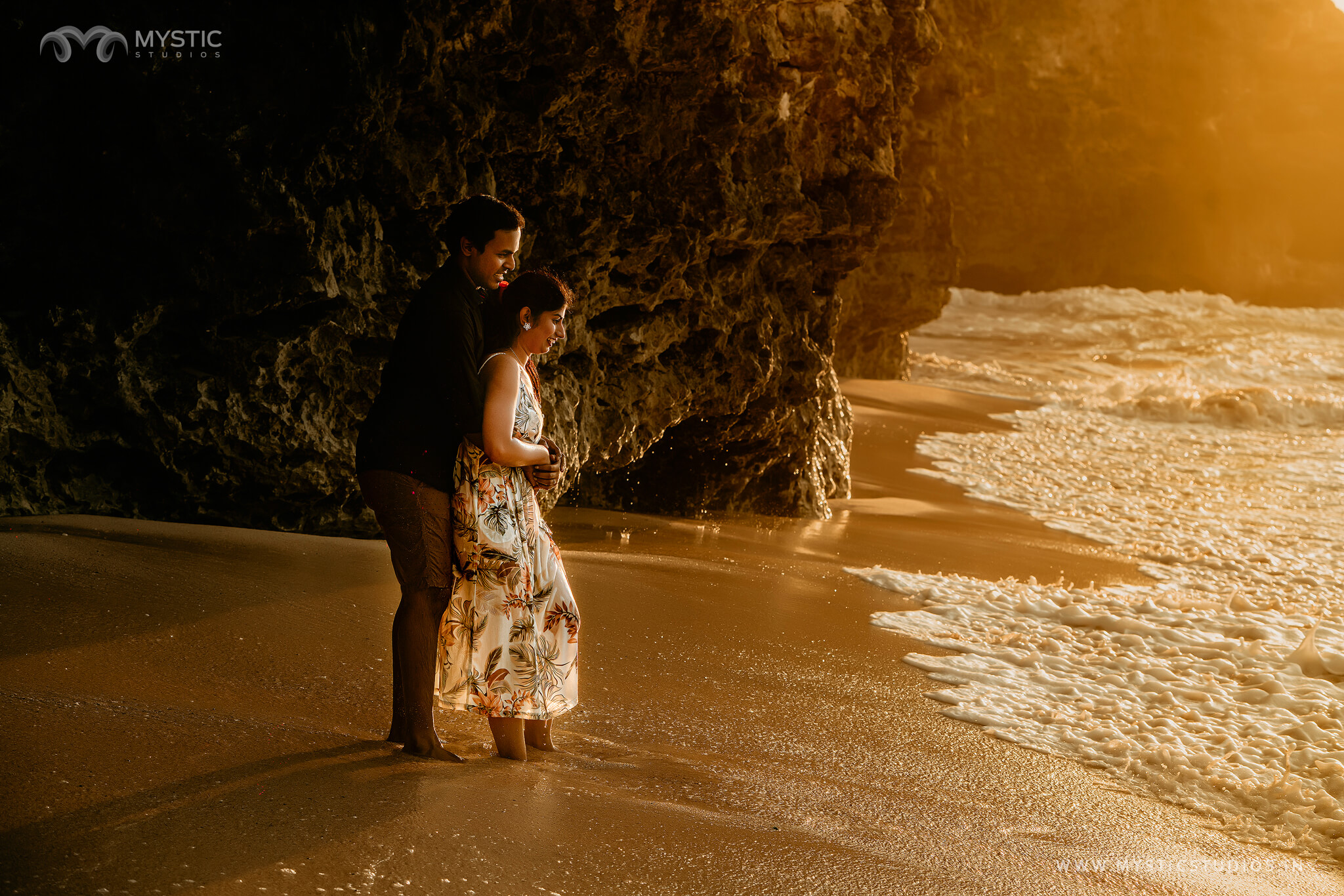 CREATIVE_POST_WEDDING_SHOOT_BALI2090-1