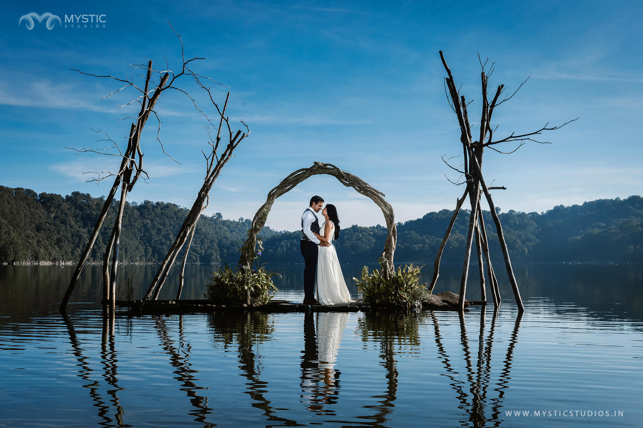 CREATIVE_POST_WEDDING_SHOOT_BALI9A9393
