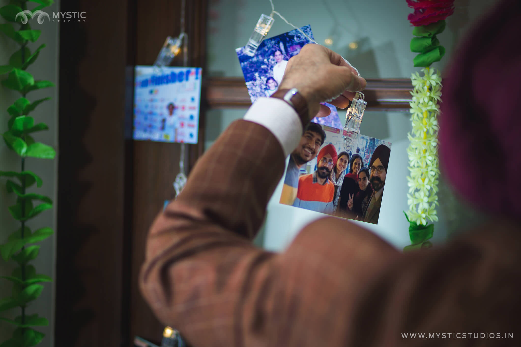 Candid-Delhi-destination-punjabi-Wedding-12