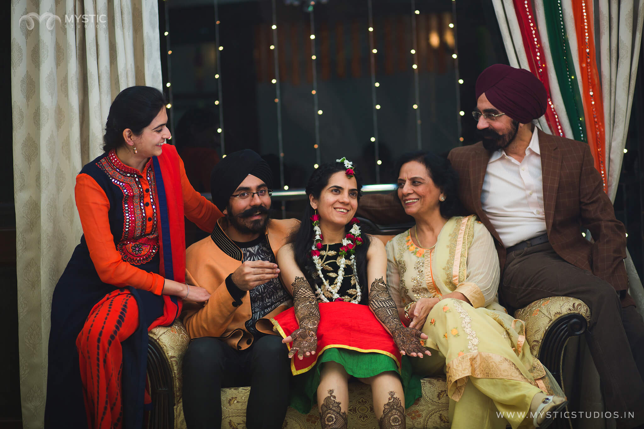 Candid-Delhi-destination-punjabi-Wedding-14