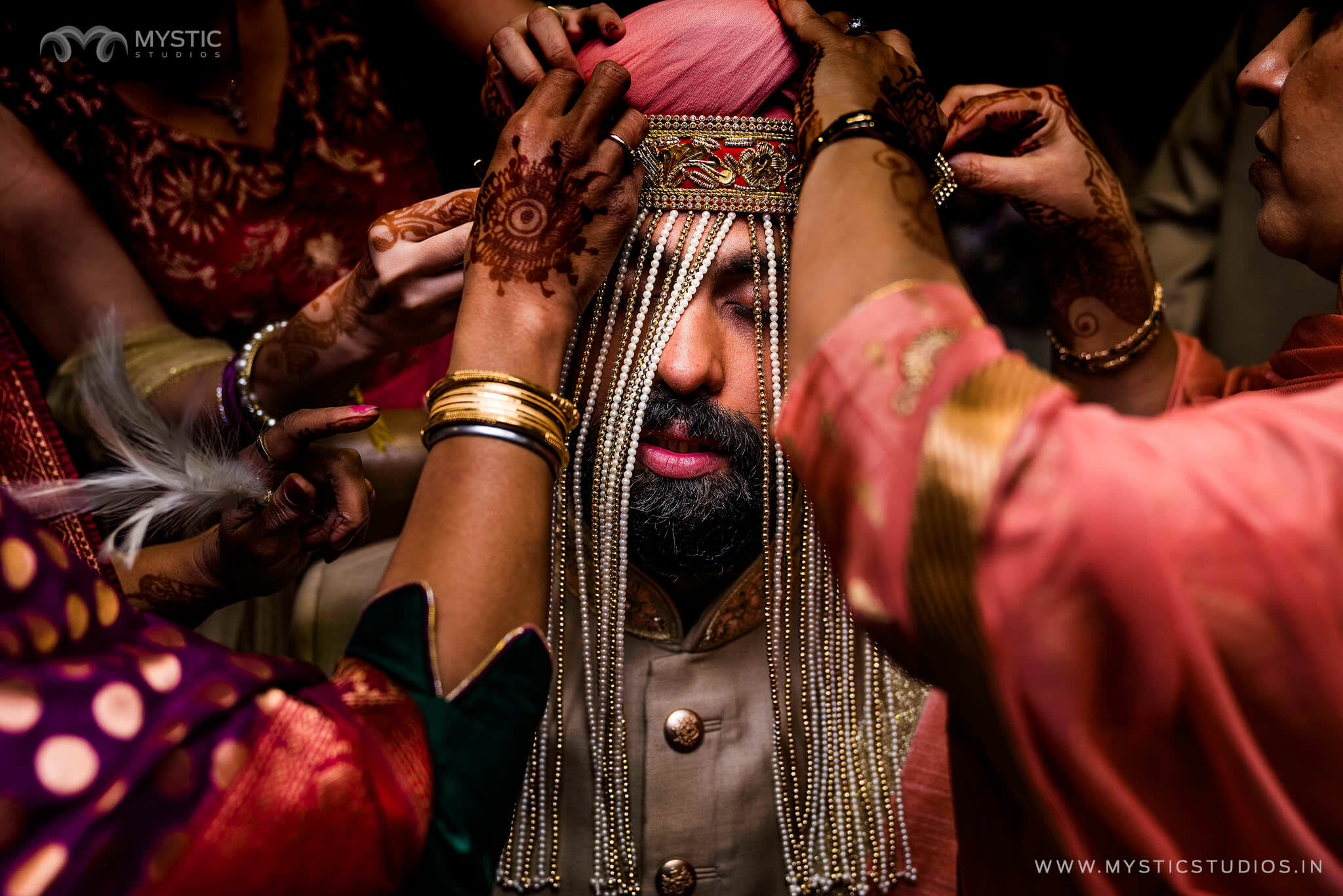 Candid-Delhi-destination-punjabi-Wedding-34