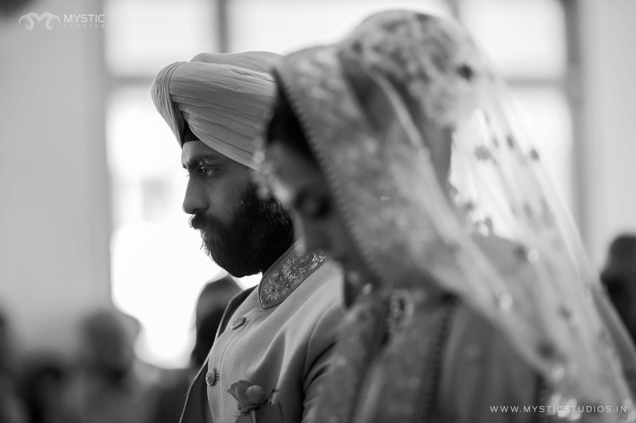 Candid-Delhi-destination-punjabi-Wedding-49