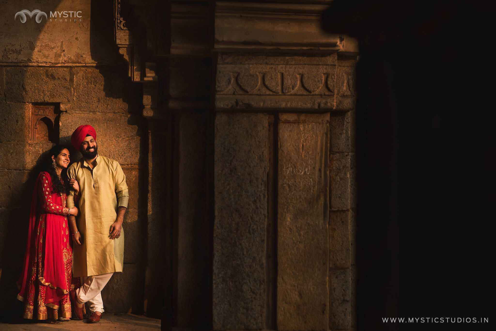 Candid-Delhi-destination-punjabi-Wedding-5
