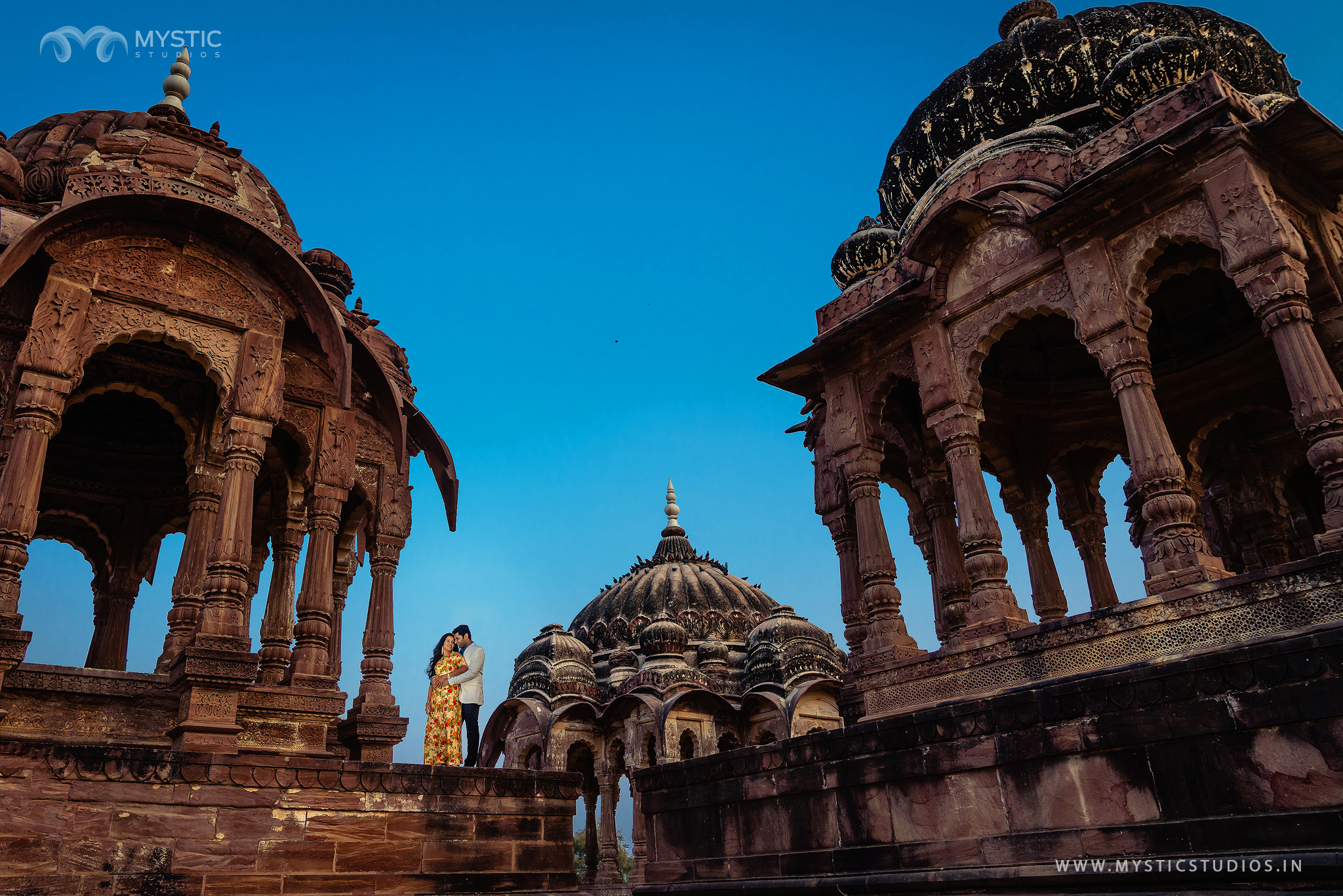 JODHPUR_CREATIVE_COUPLE_PRE_WEDDING_PHOTO_SHOOT_MYSTIC_STUDIOS-44