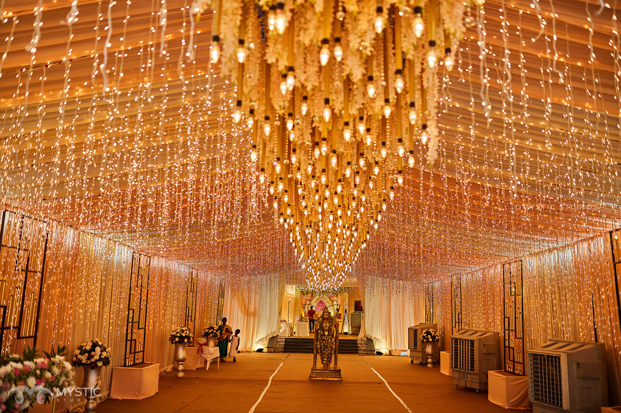 Karthik-Swetha-mystic-studios-home-wedding-4-reception-46