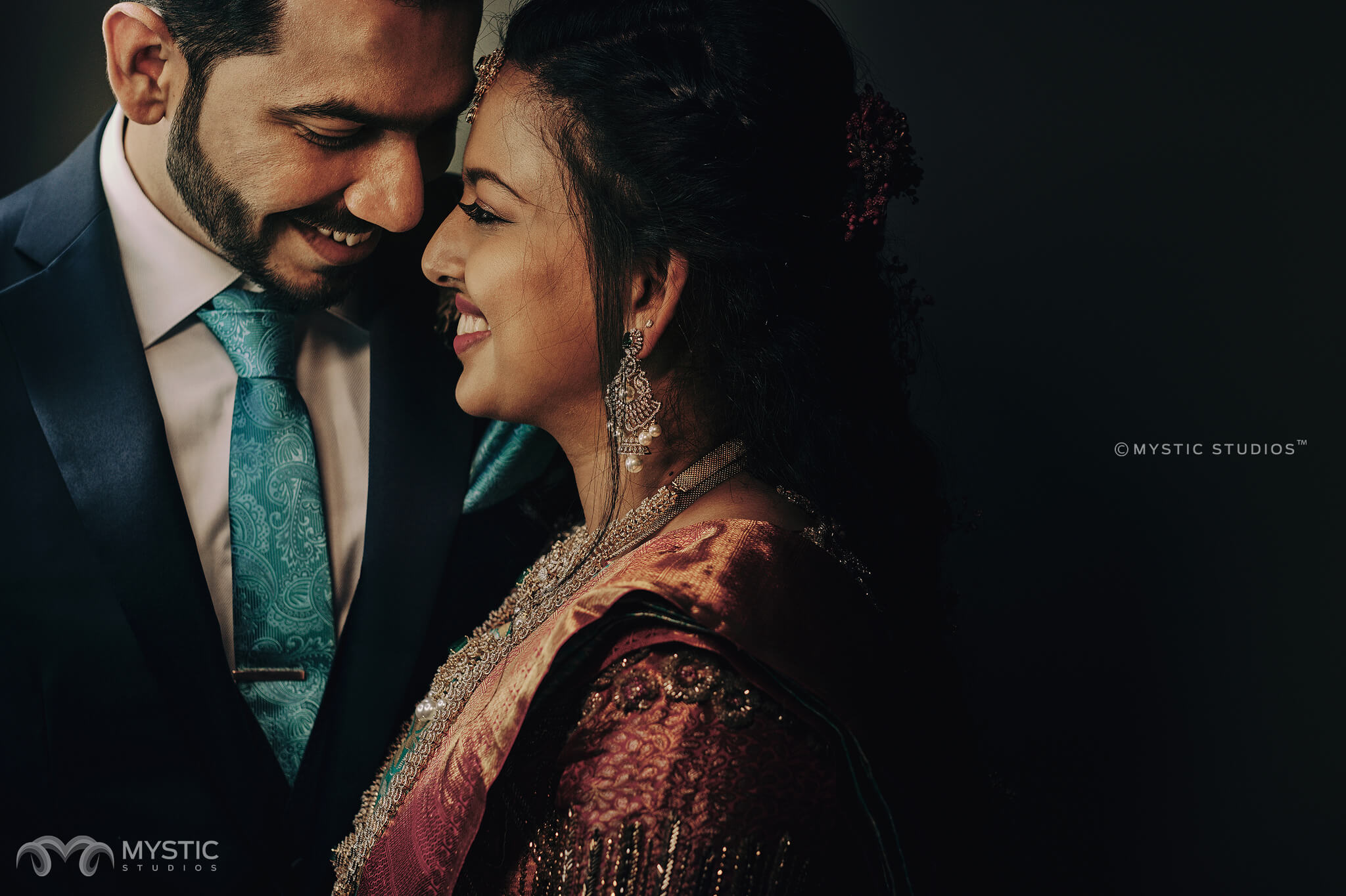 Karthik-Swetha-mystic-studios-home-wedding-4-reception-54