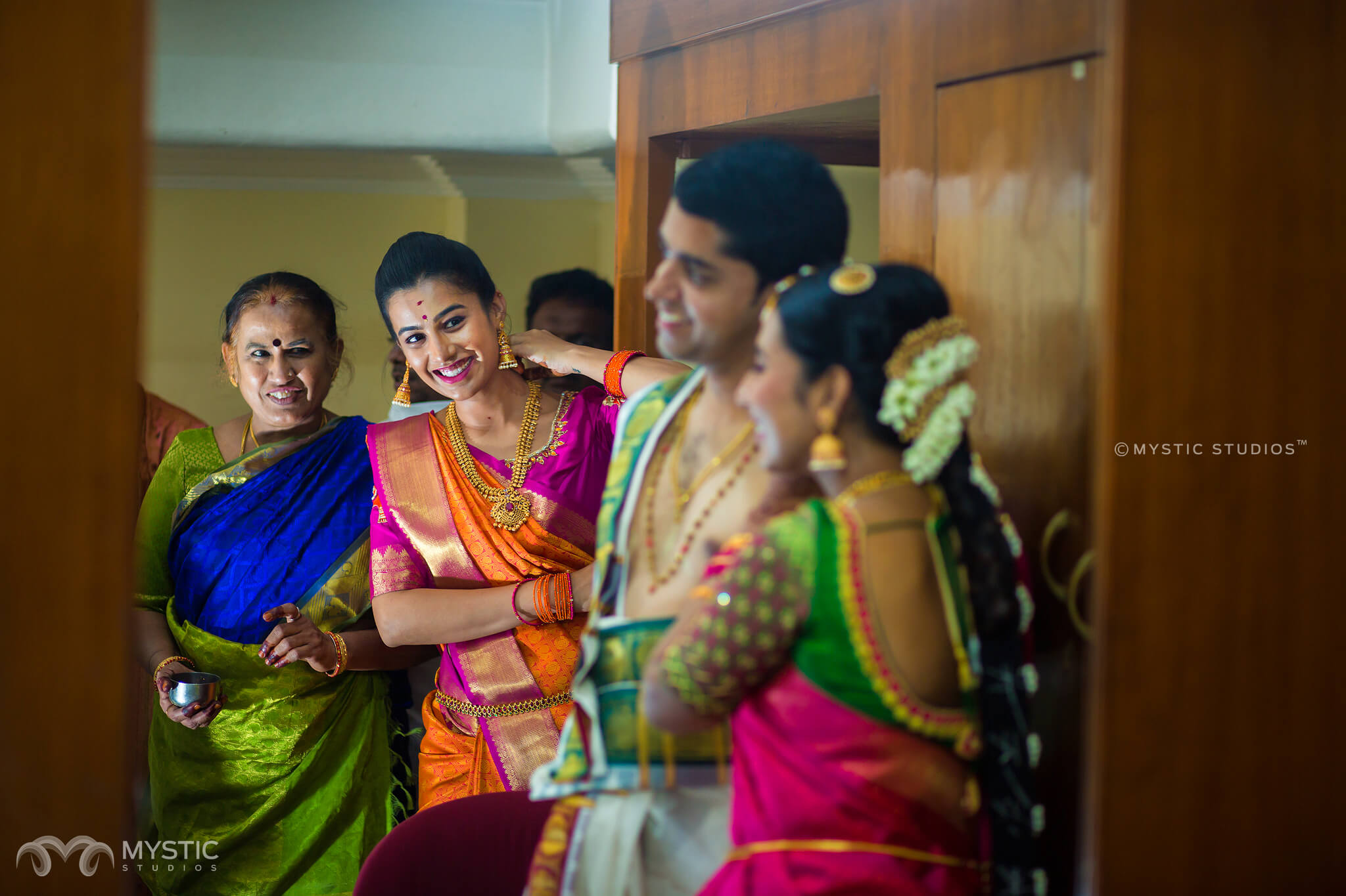 candid-wedding-photographers-bangalore-14