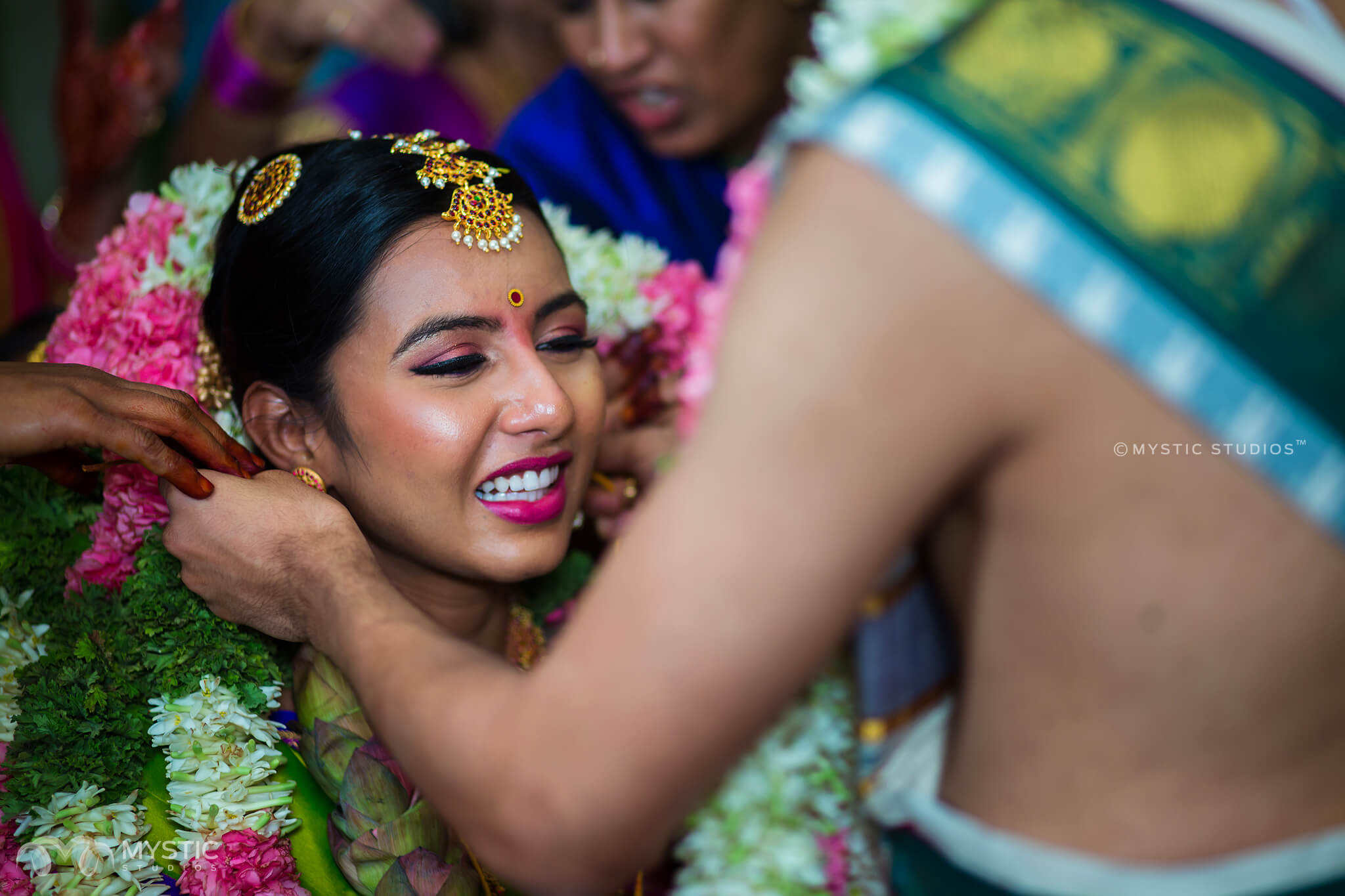 candid-wedding-photographers-bangalore-18