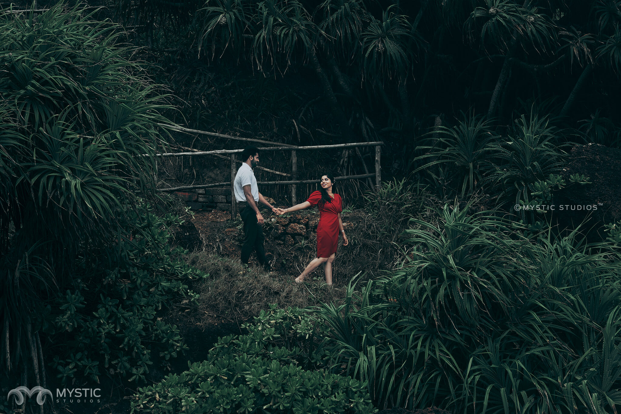 elopment-style-varkala-pre-wedding-photography-mystic-studios-6