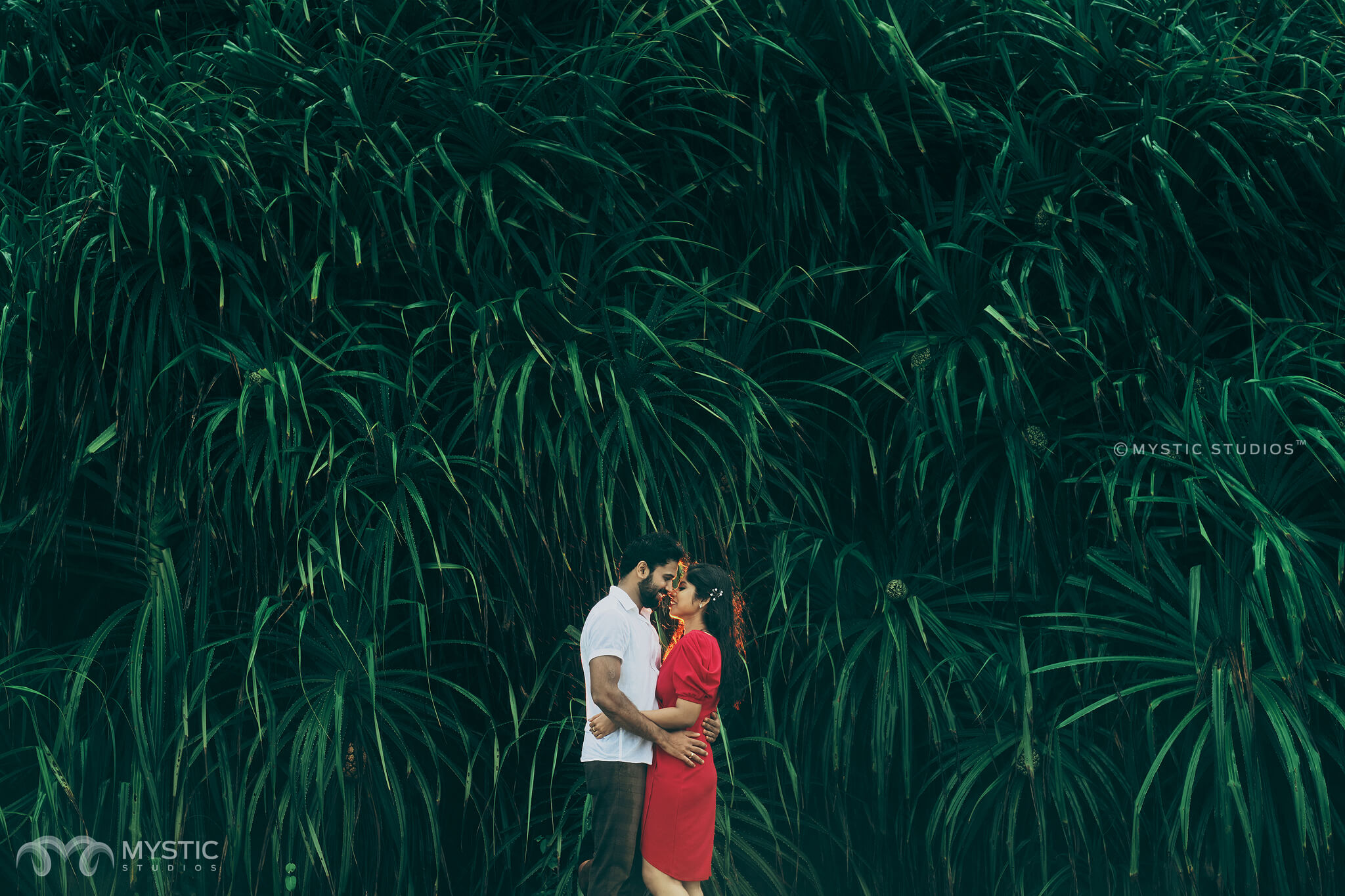 elopment-style-varkala-pre-wedding-photography-mystic-studios-7