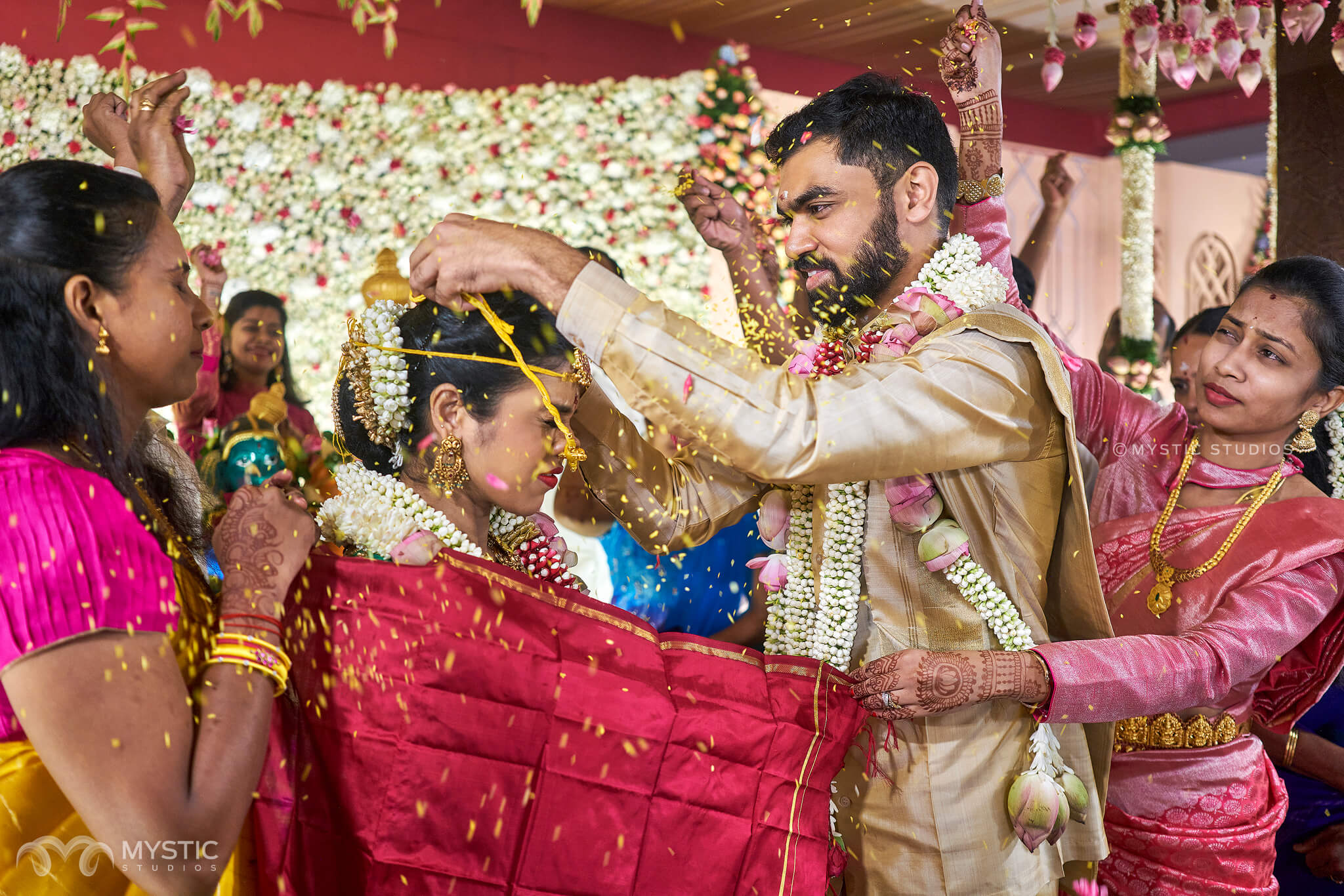 gokul-athira-mani-mahal-tirupur-mystic-studios-wedding-photographer-30