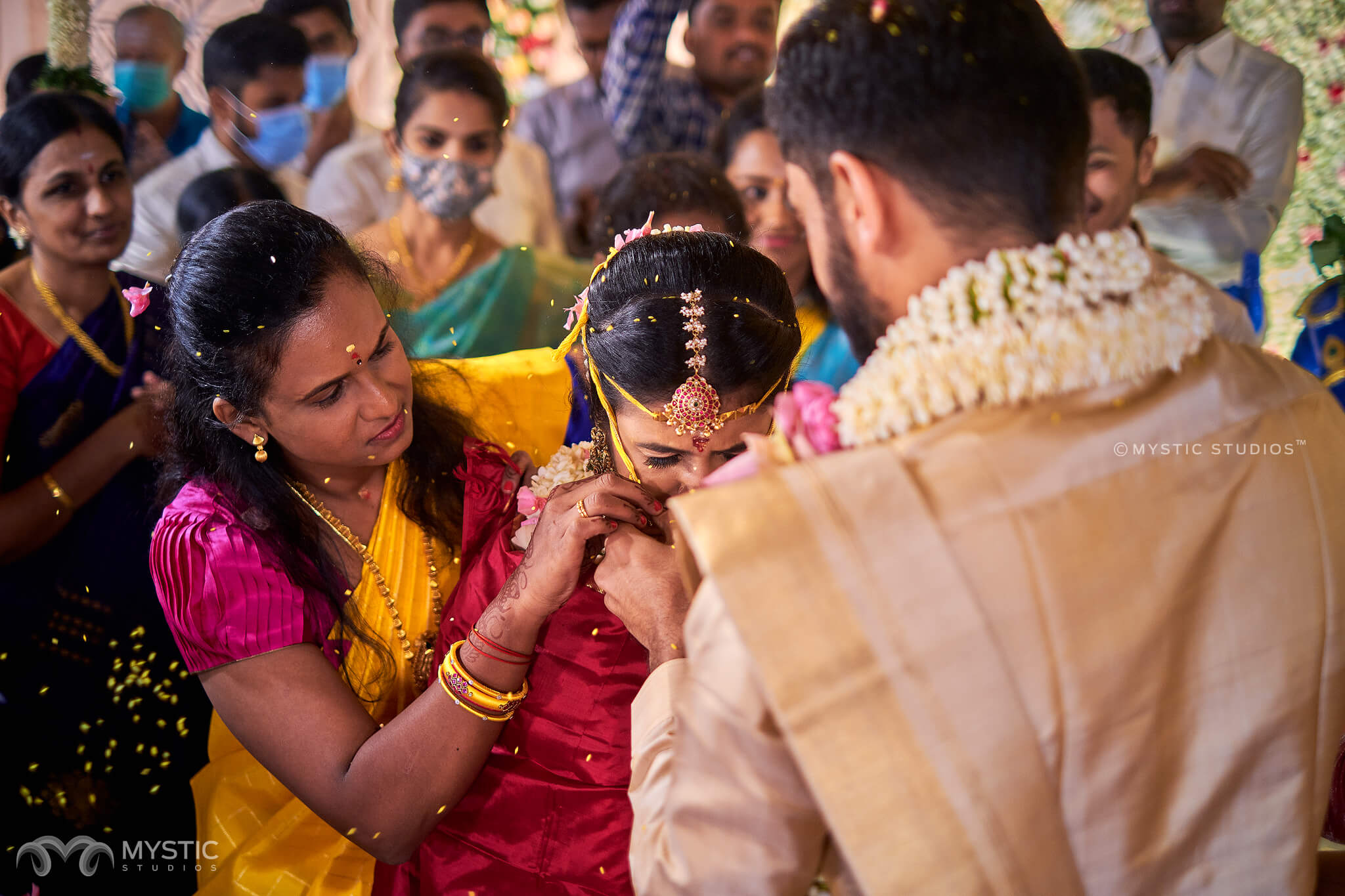 gokul-athira-mani-mahal-tirupur-mystic-studios-wedding-photographer-31