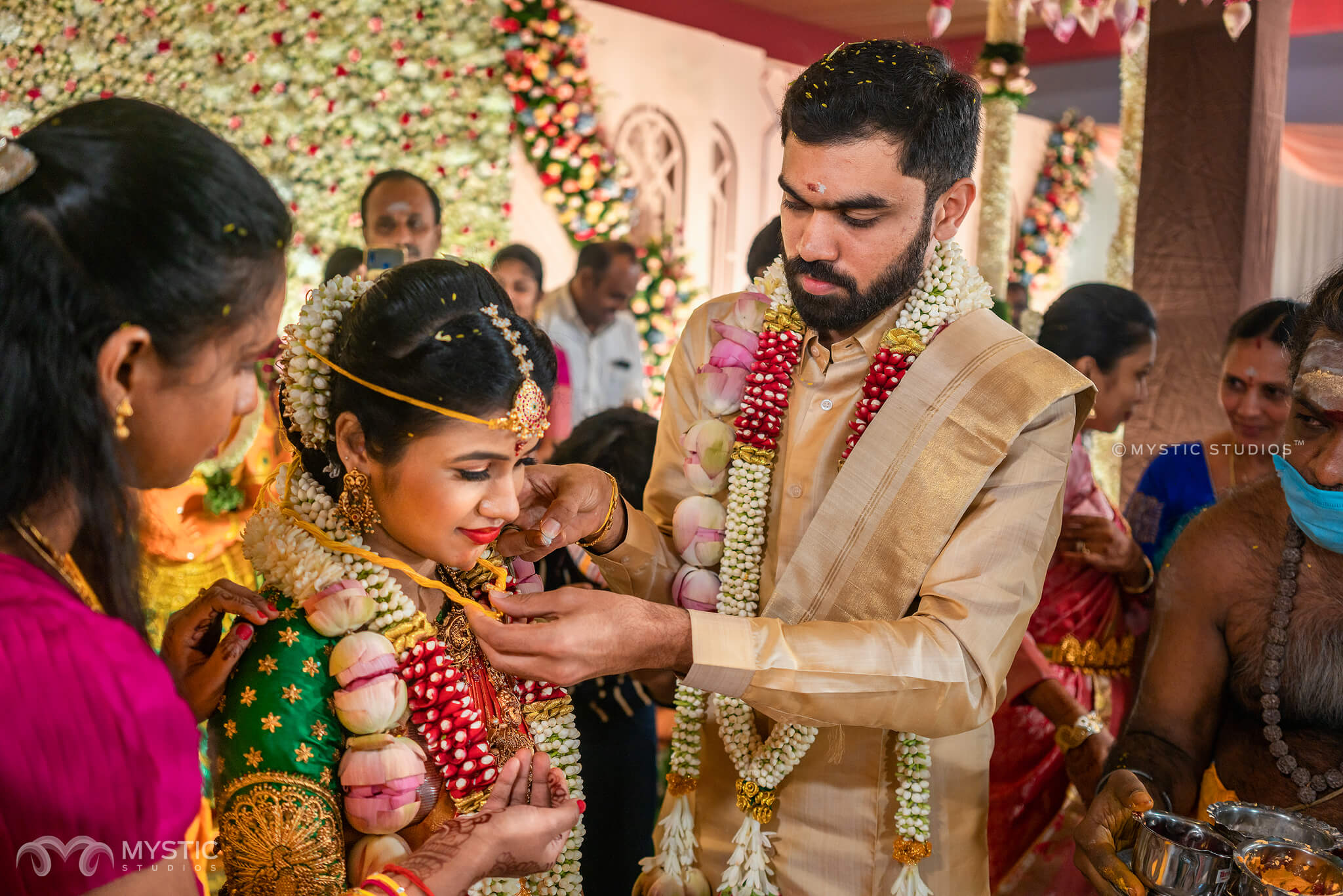 gokul-athira-mani-mahal-tirupur-mystic-studios-wedding-photographer-32