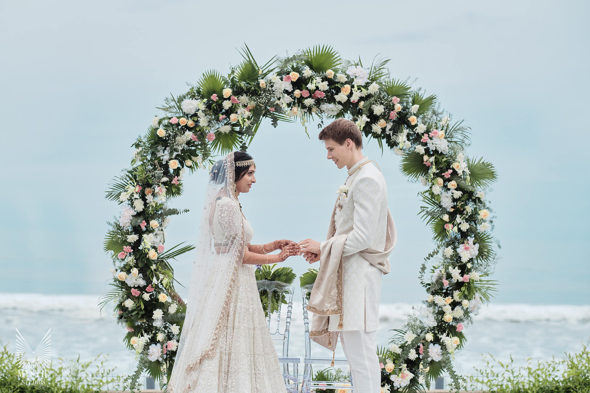 intercultural-wedding-chennai-beach-best-wedding-photographer-22