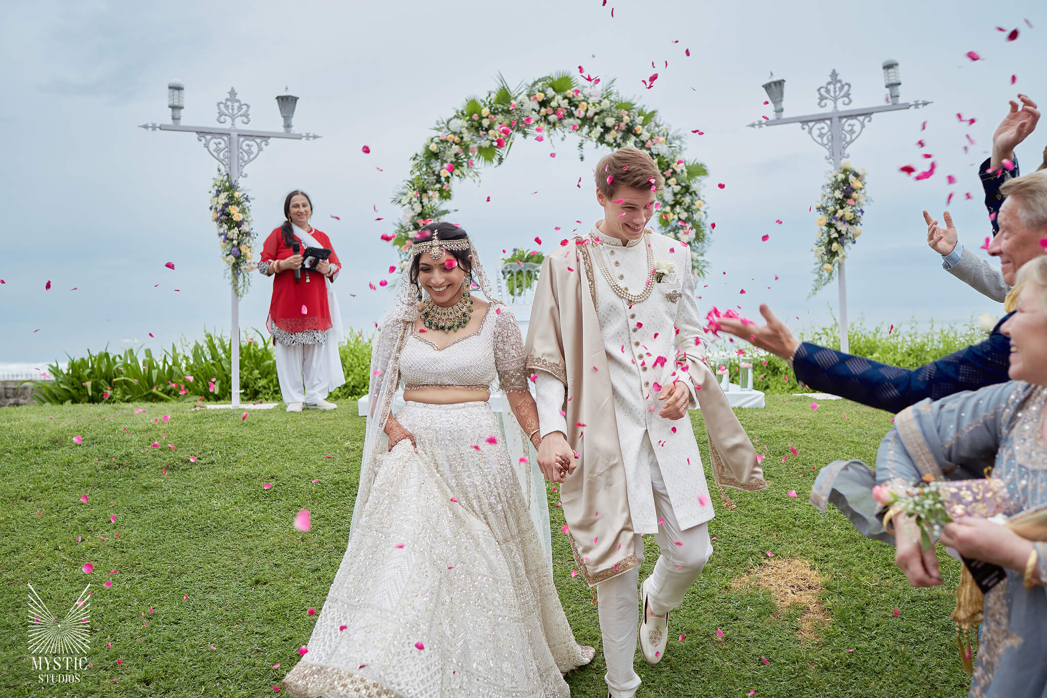 intercultural-wedding-chennai-beach-best-wedding-photographer-23