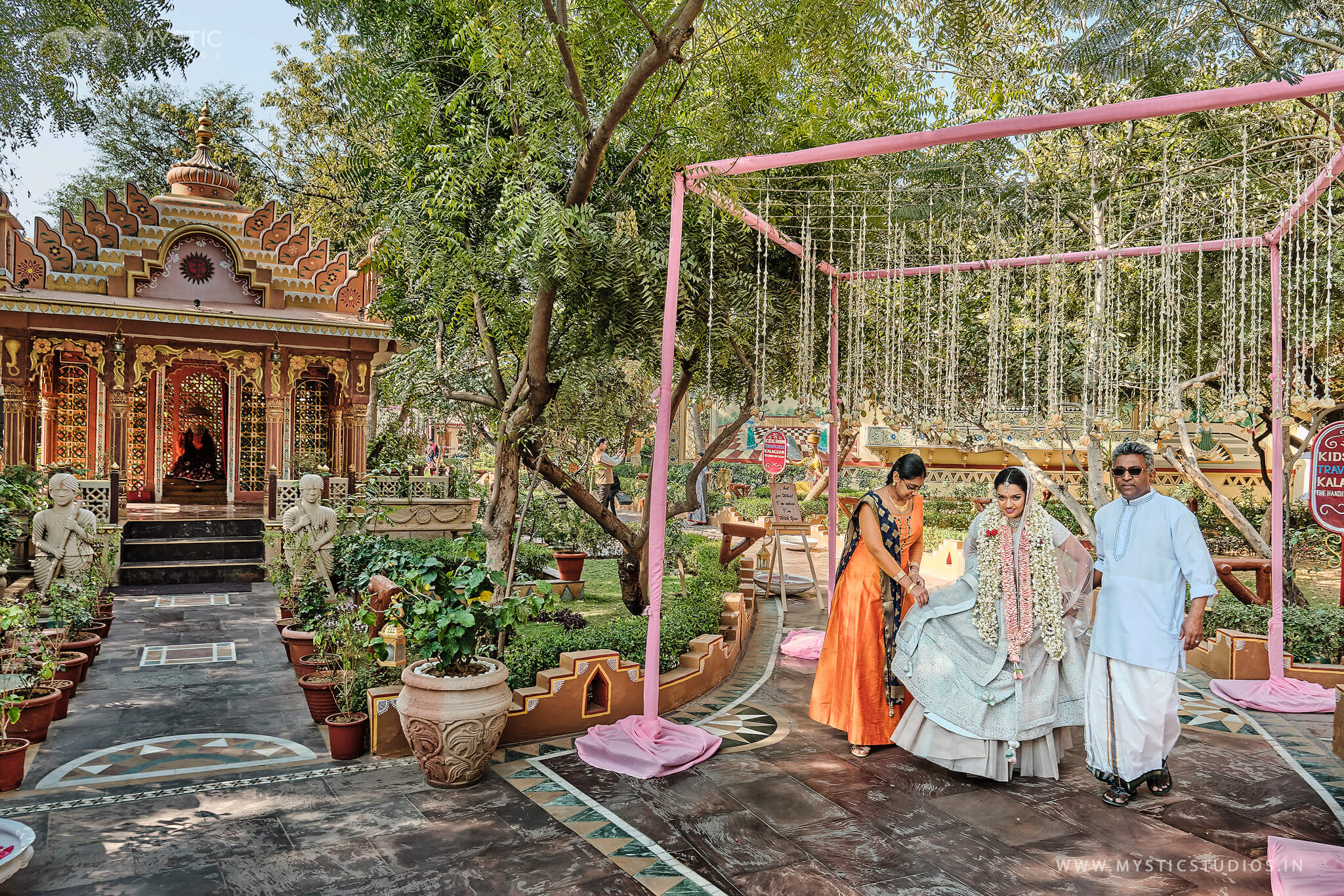 jaipur-choki-dhani-destination-wedding-photography-36