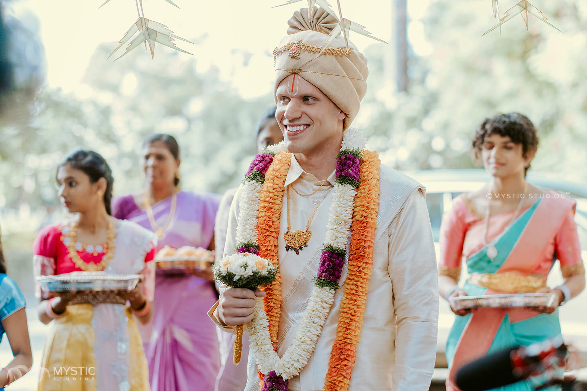 mystic-studios-chandhini-jeff-san-francisco-to-coimbatore-intercultural-love-come-arrrange-marriage-tamil-wedding13