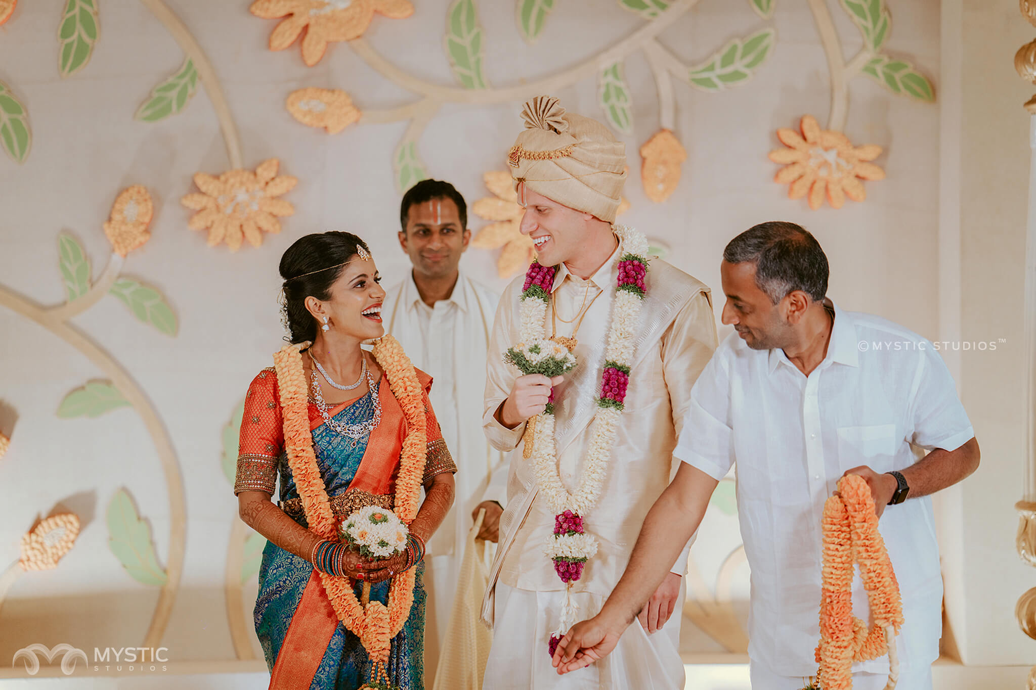 mystic-studios-chandhini-jeff-san-francisco-to-coimbatore-intercultural-love-come-arrrange-marriage-tamil-wedding16
