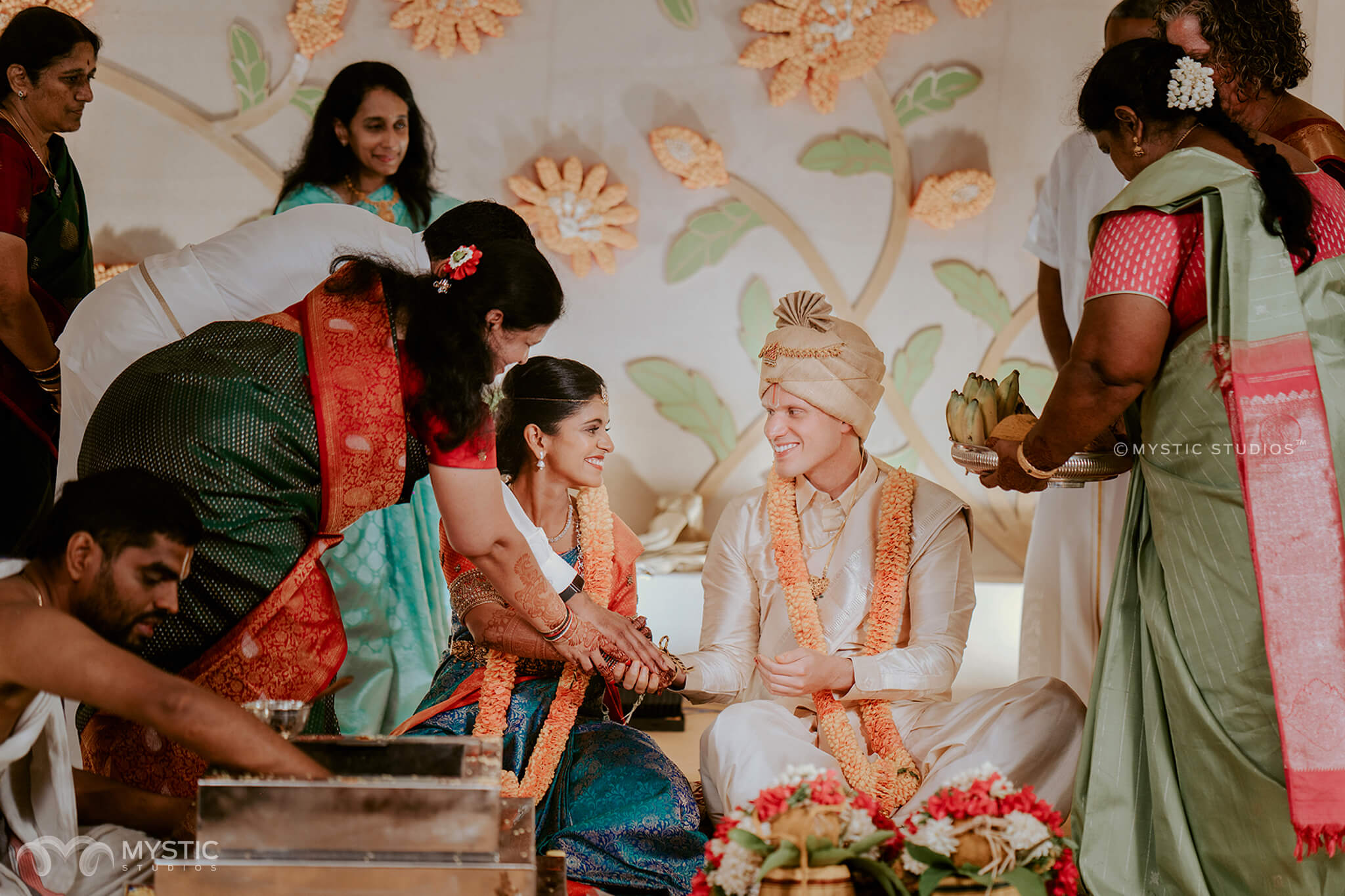 mystic-studios-chandhini-jeff-san-francisco-to-coimbatore-intercultural-love-come-arrrange-marriage-tamil-wedding24