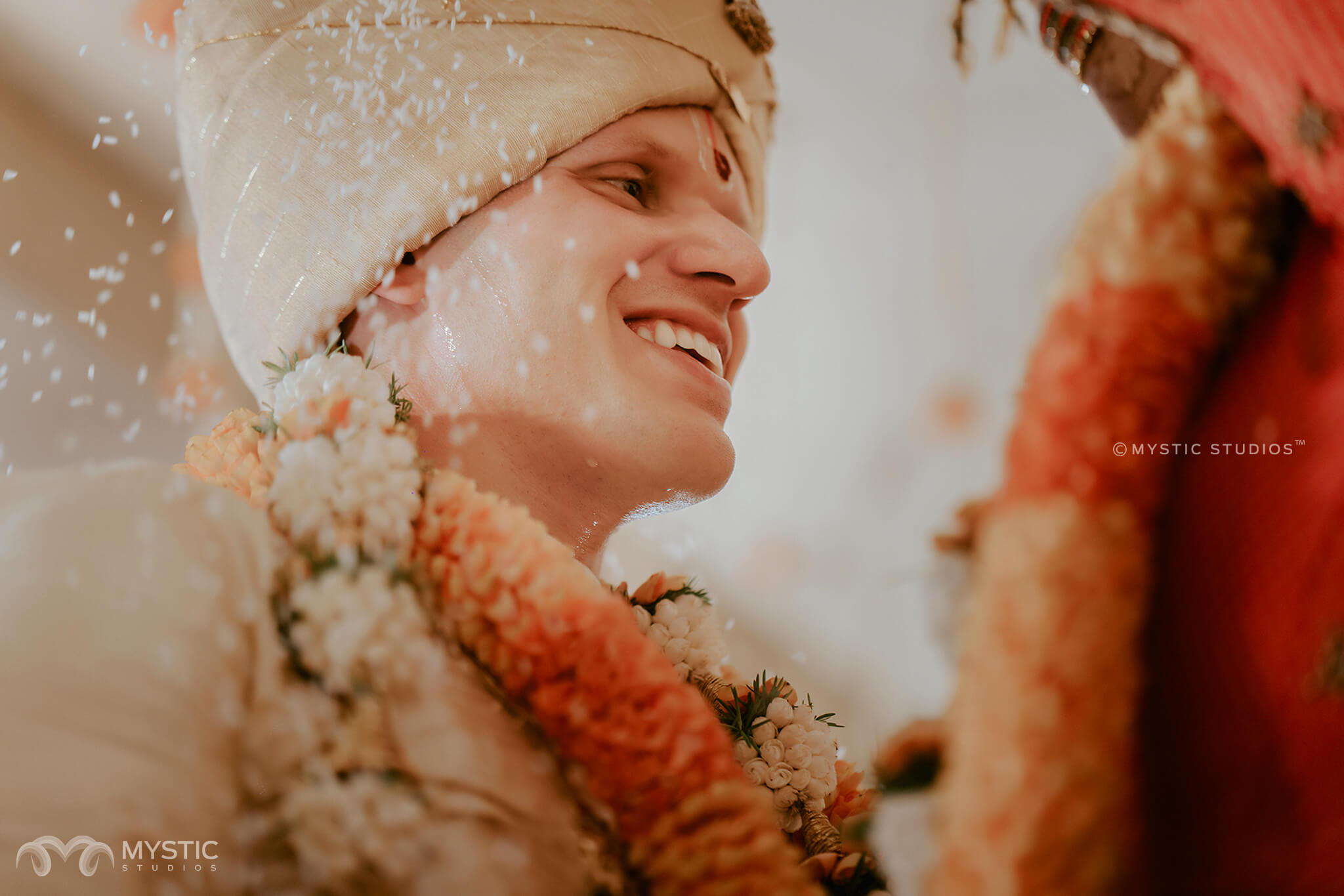 mystic-studios-chandhini-jeff-san-francisco-to-coimbatore-intercultural-love-come-arrrange-marriage-tamil-wedding44