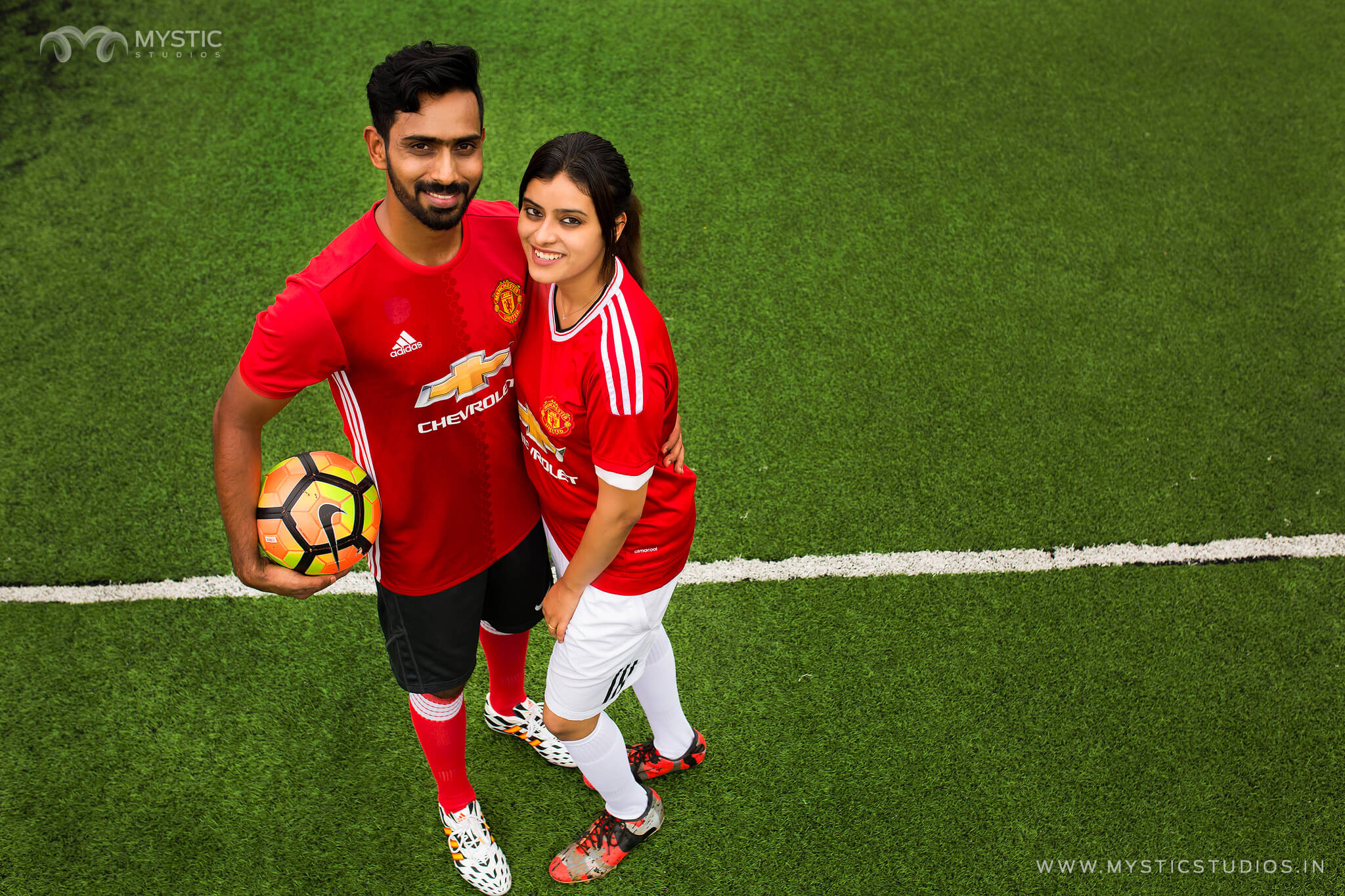 prewedding-photo-ideas-football-theme-1