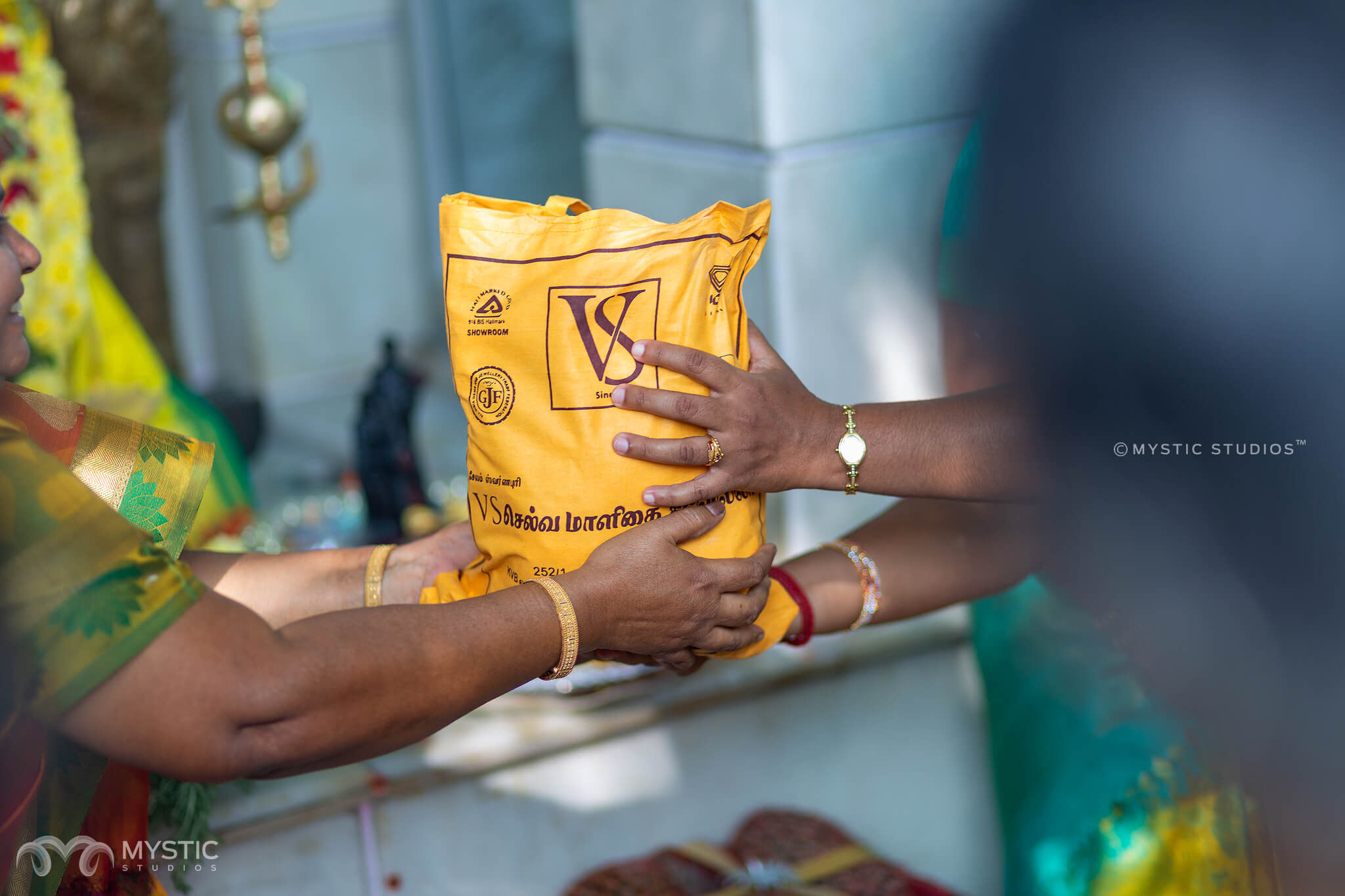 salem-varalakshmi-mahal-kongu-wedding-indhu-mohan-vivahhika-23