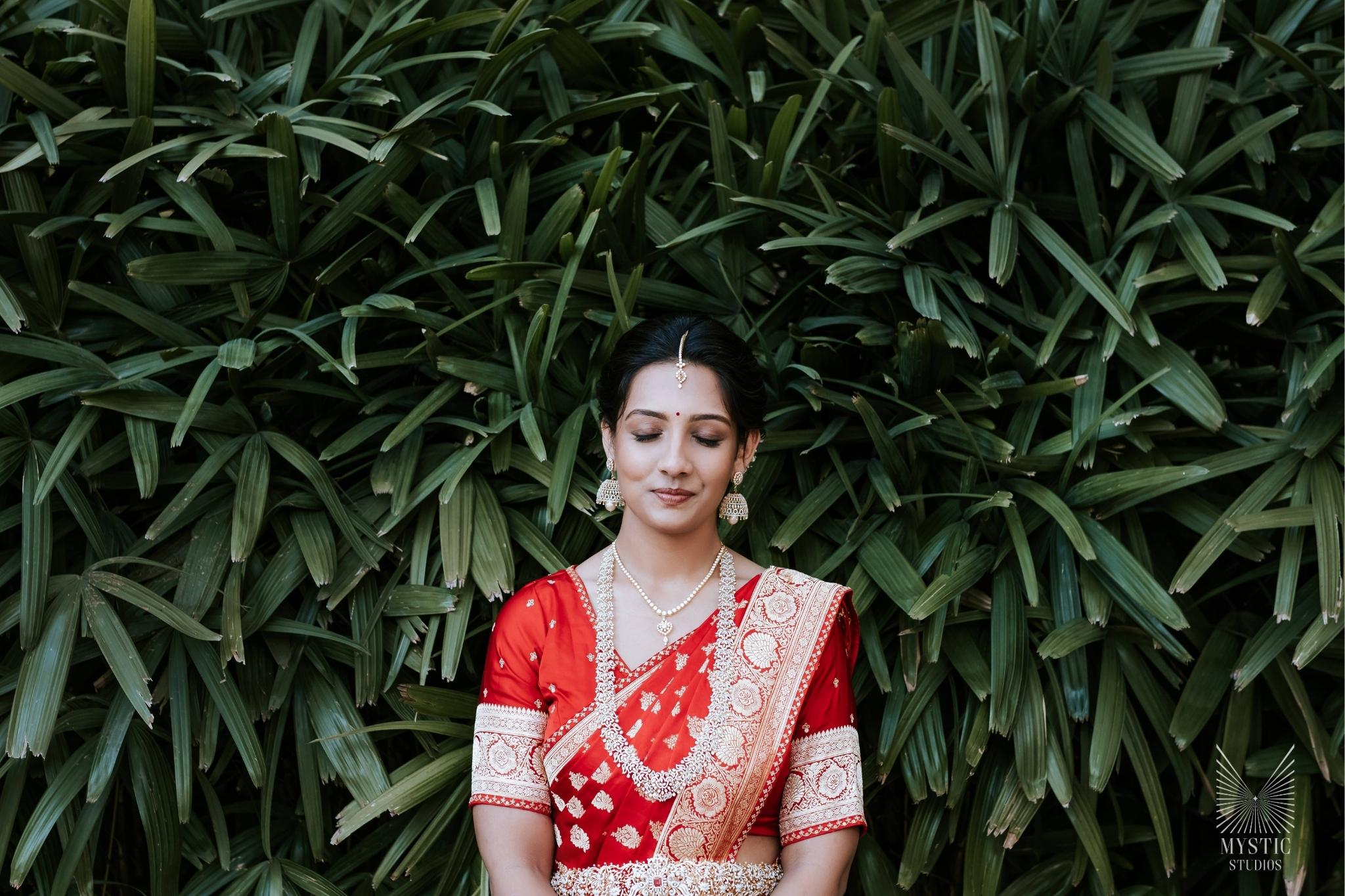 vedhika-shanmugam-pet-friendly-wedding-adani-mysticstudios-bigfatwedding-chennai-itcgrandchola-modern-wedding10