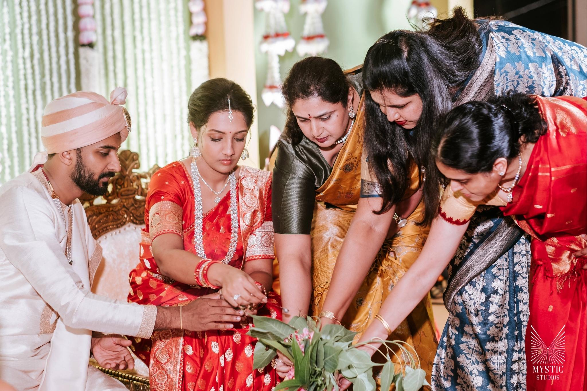 vedhika-shanmugam-pet-friendly-wedding-adani-mysticstudios-bigfatwedding-chennai-itcgrandchola-modern-wedding14