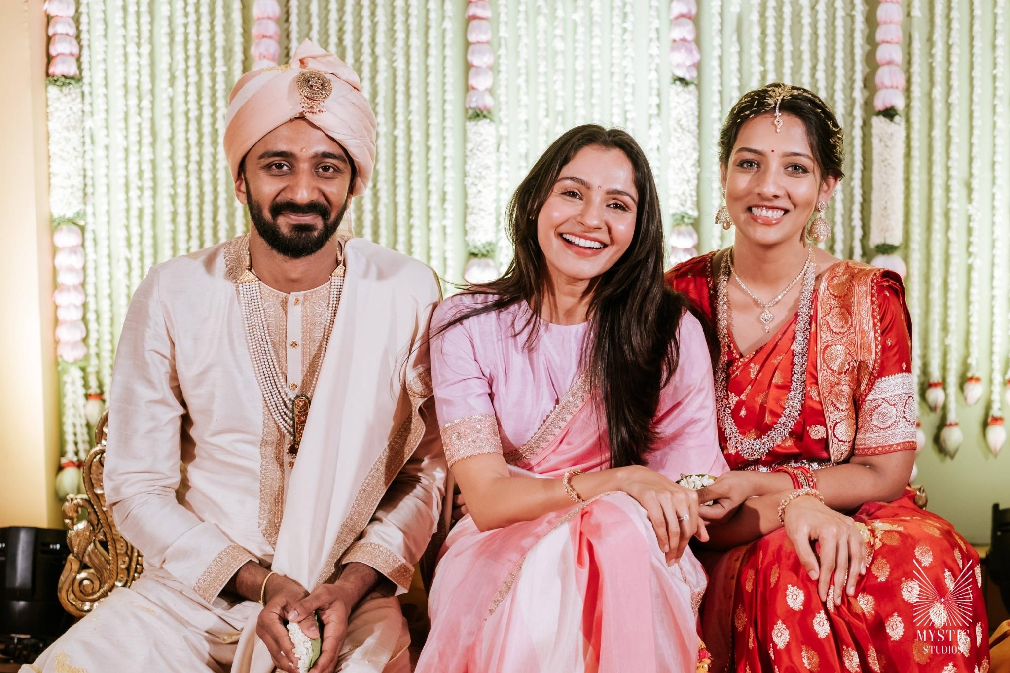 vedhika-shanmugam-pet-friendly-wedding-adani-mysticstudios-bigfatwedding-chennai-itcgrandchola-modern-wedding19