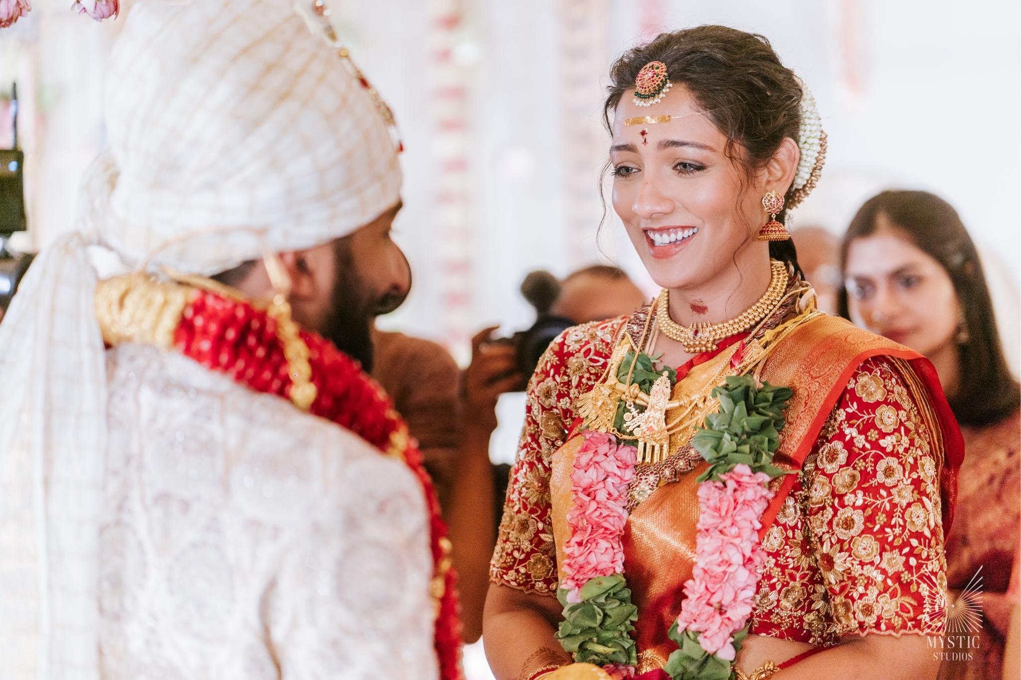 vedhika-shanmugam-pet-friendly-wedding-adani-mysticstudios-bigfatwedding-chennai-itcgrandchola-modern-wedding86