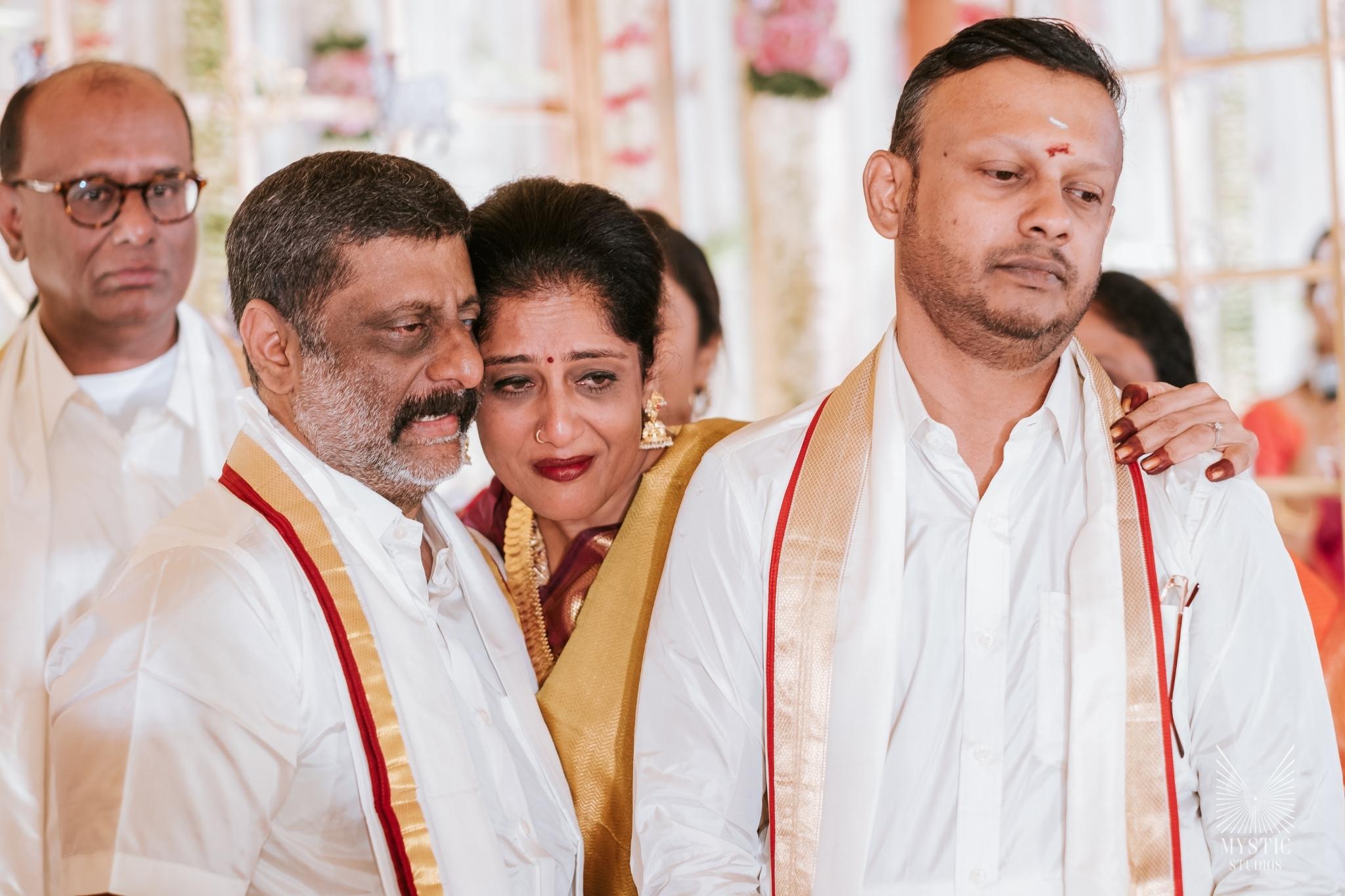 vedhika-shanmugam-pet-friendly-wedding-adani-mysticstudios-bigfatwedding-chennai-itcgrandchola-modern-wedding87