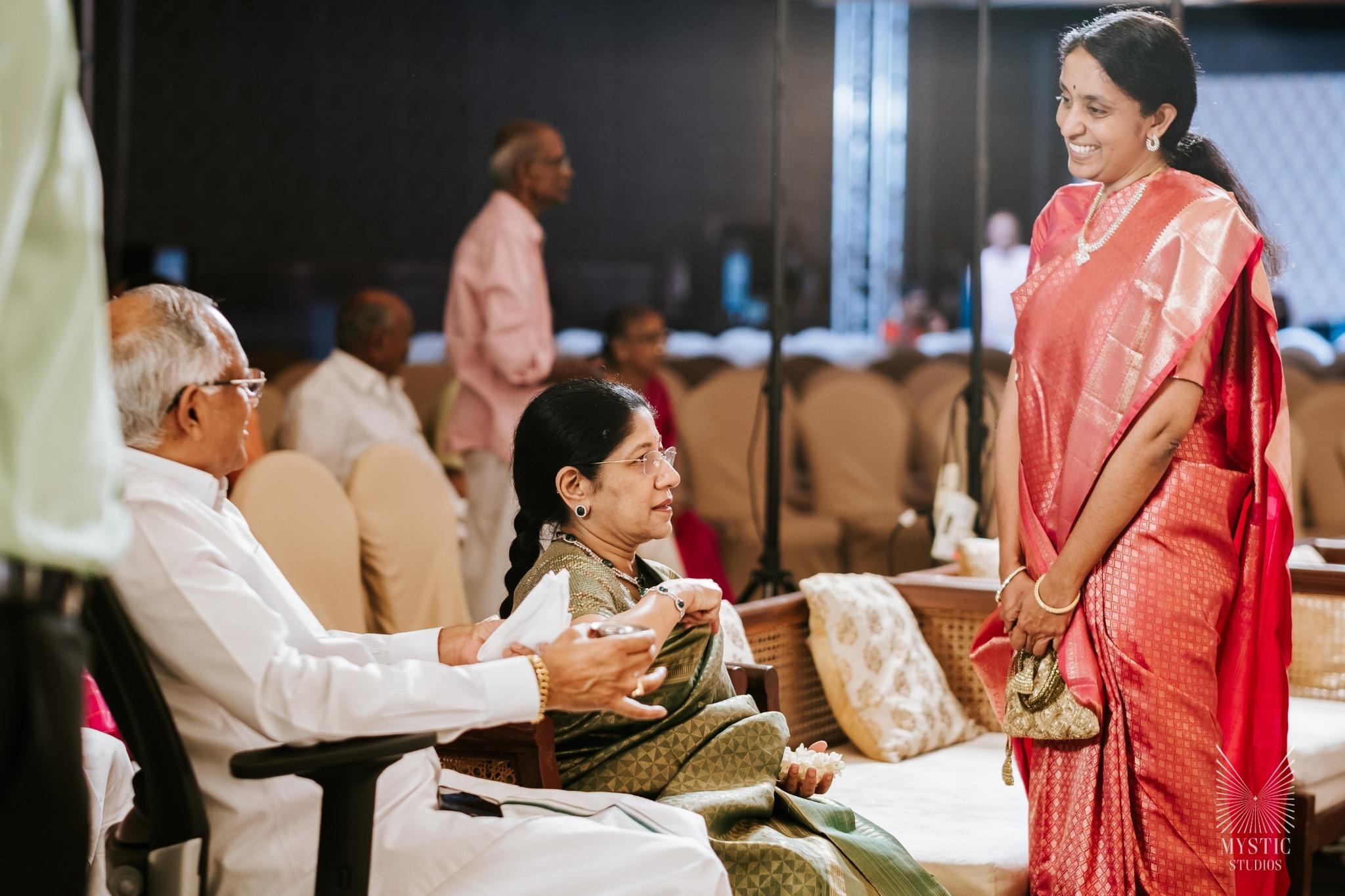 vedhika-shanmugam-pet-friendly-wedding-adani-mysticstudios-bigfatwedding-chennai-itcgrandchola-modern-wedding93
