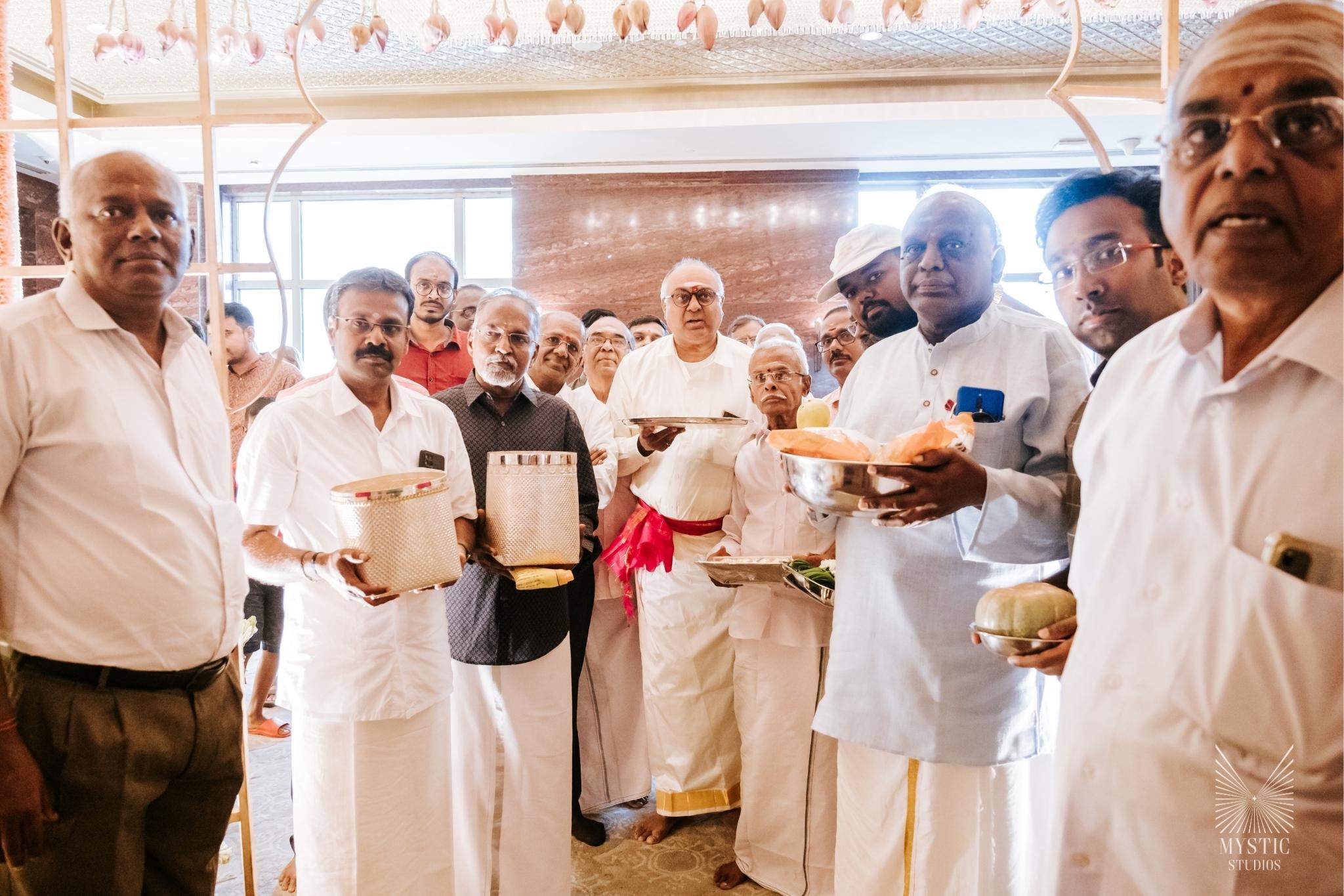 vedhika-shanmugam-pet-friendly-wedding-adani-mysticstudios-bigfatwedding-chennai-itcgrandchola-modern-wedding94