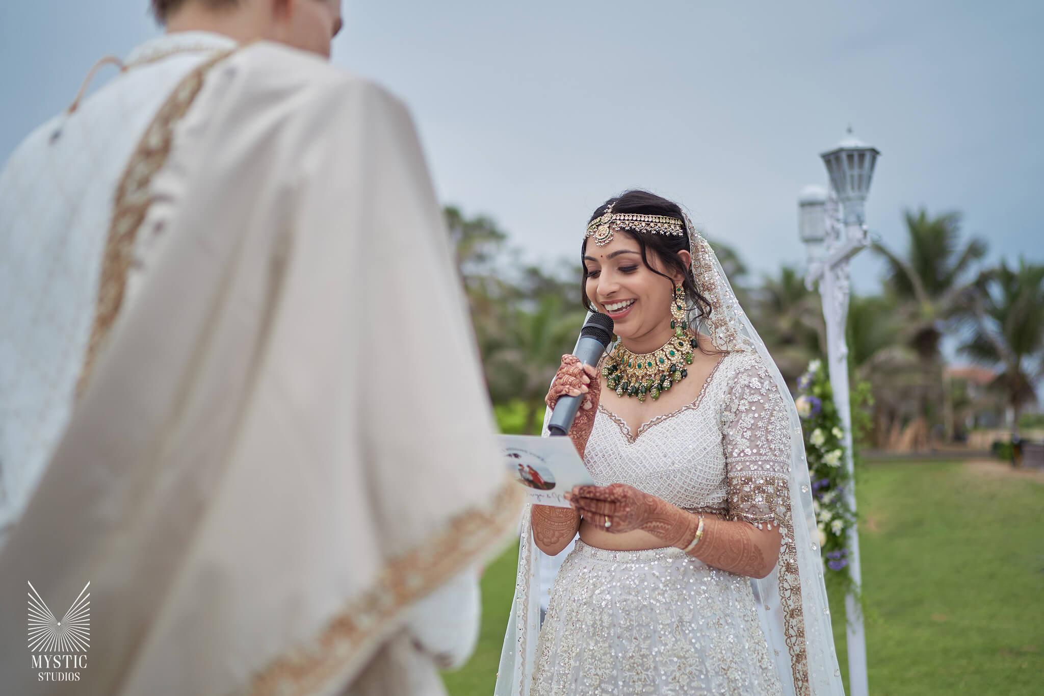 western-wedding-chennai-beach-best-wedding-photographer-15