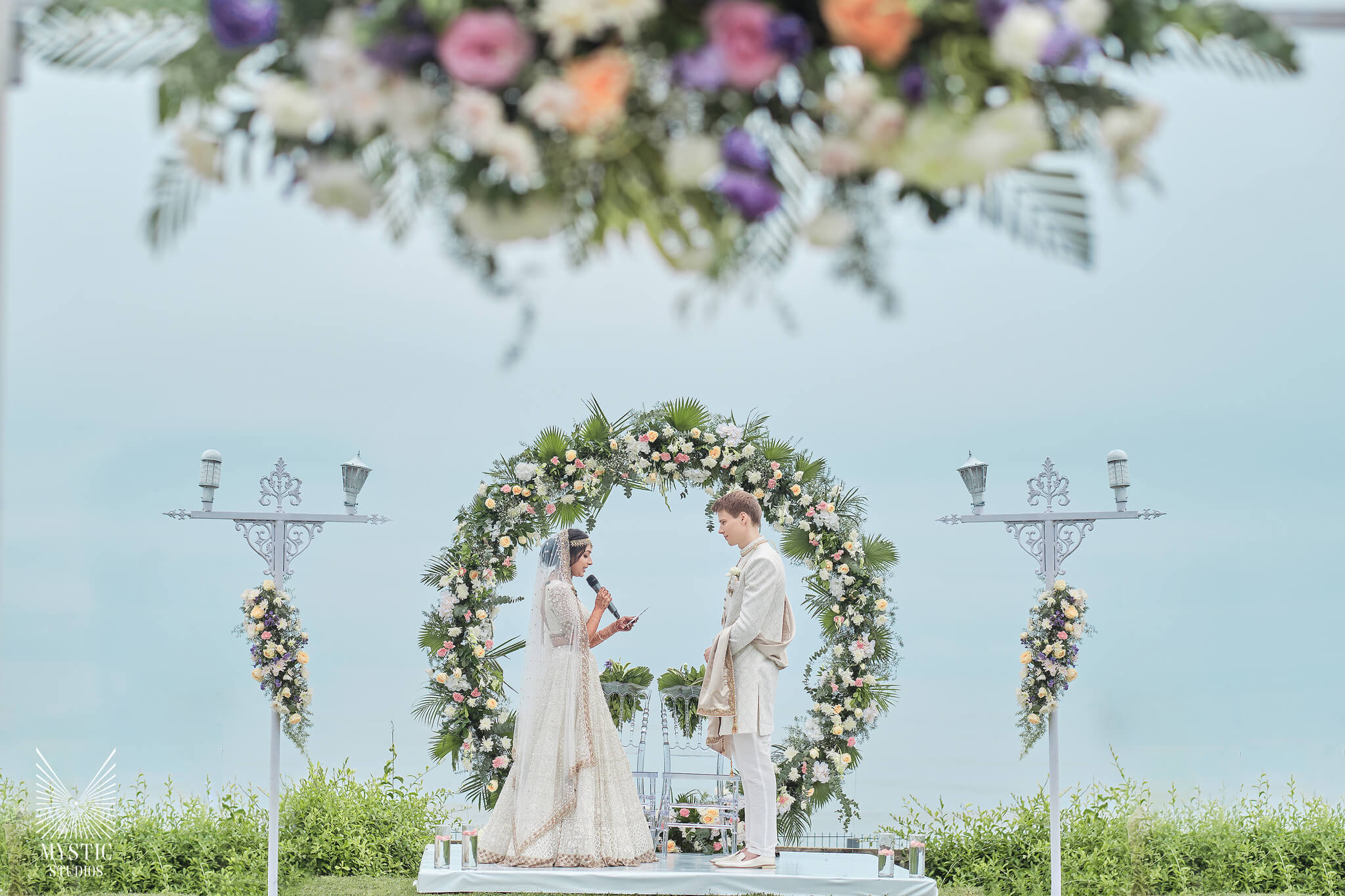 western-wedding-chennai-beach-best-wedding-photographer-17