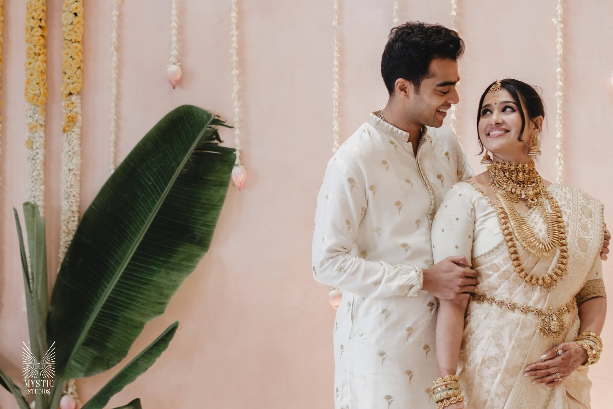 coimbatore-malayali-wedding-photography-globus-centre-cocktail-mehendi-haldi-00001