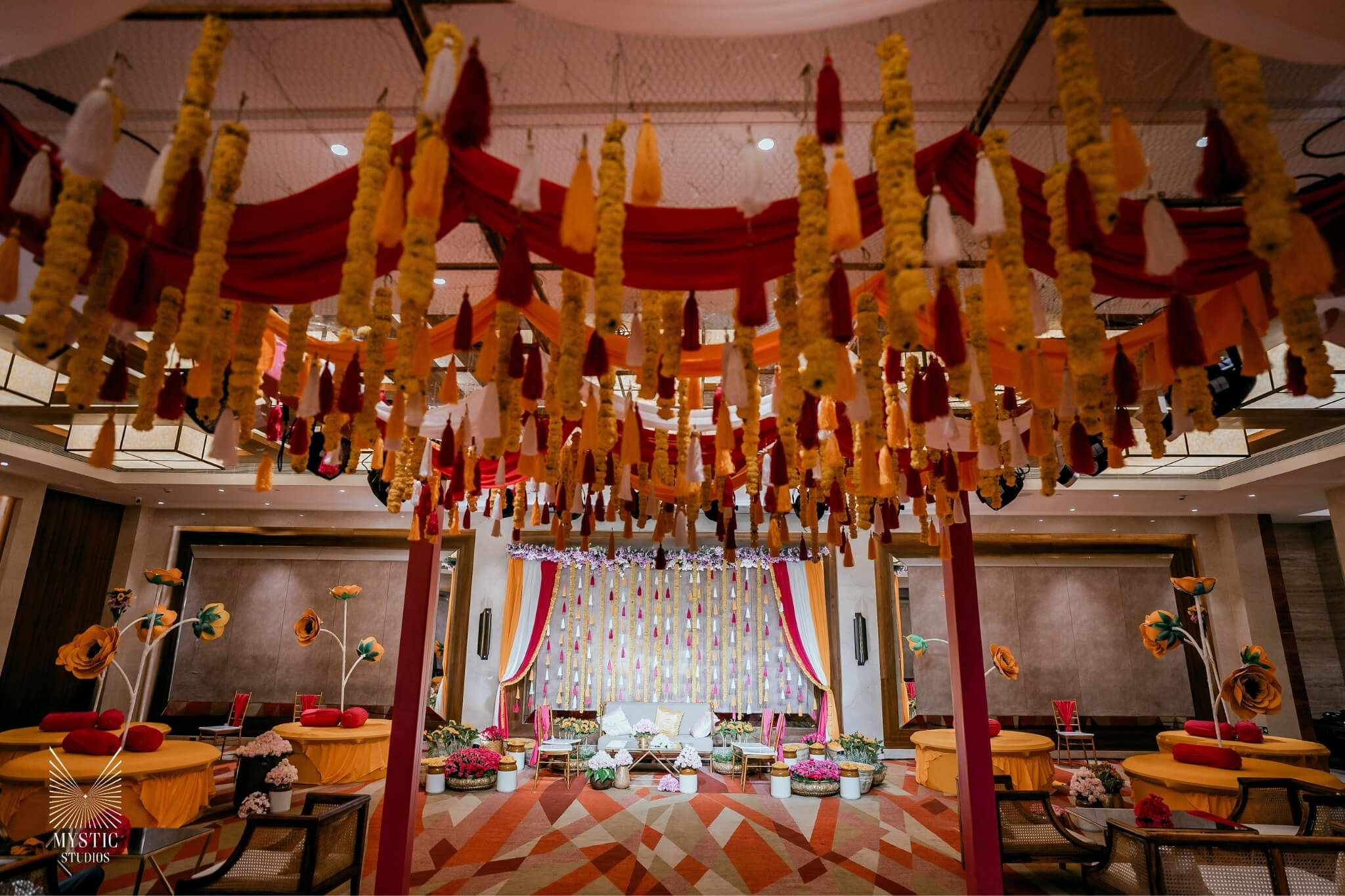 coimbatore-malayali-wedding-photography-globus-centre-cocktail-mehendi-haldi-00010