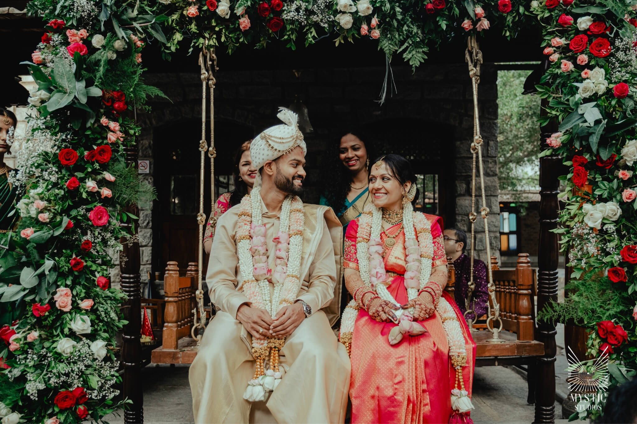 intimate-wedding-photography-destination-tamarind-tree-bangalore-mystic-studios-00001