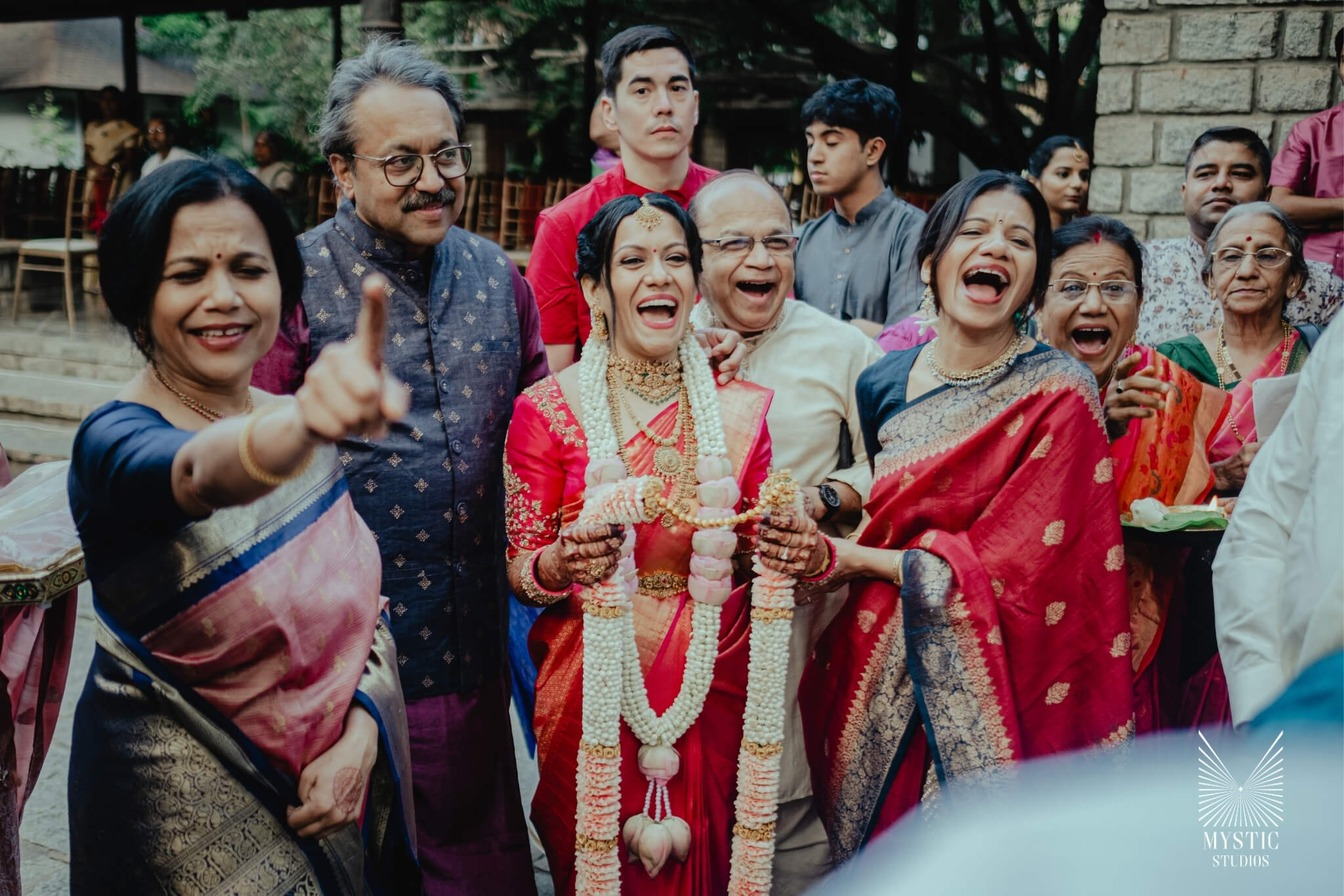 intimate-wedding-photography-destination-tamarind-tree-bangalore-mystic-studios-00011