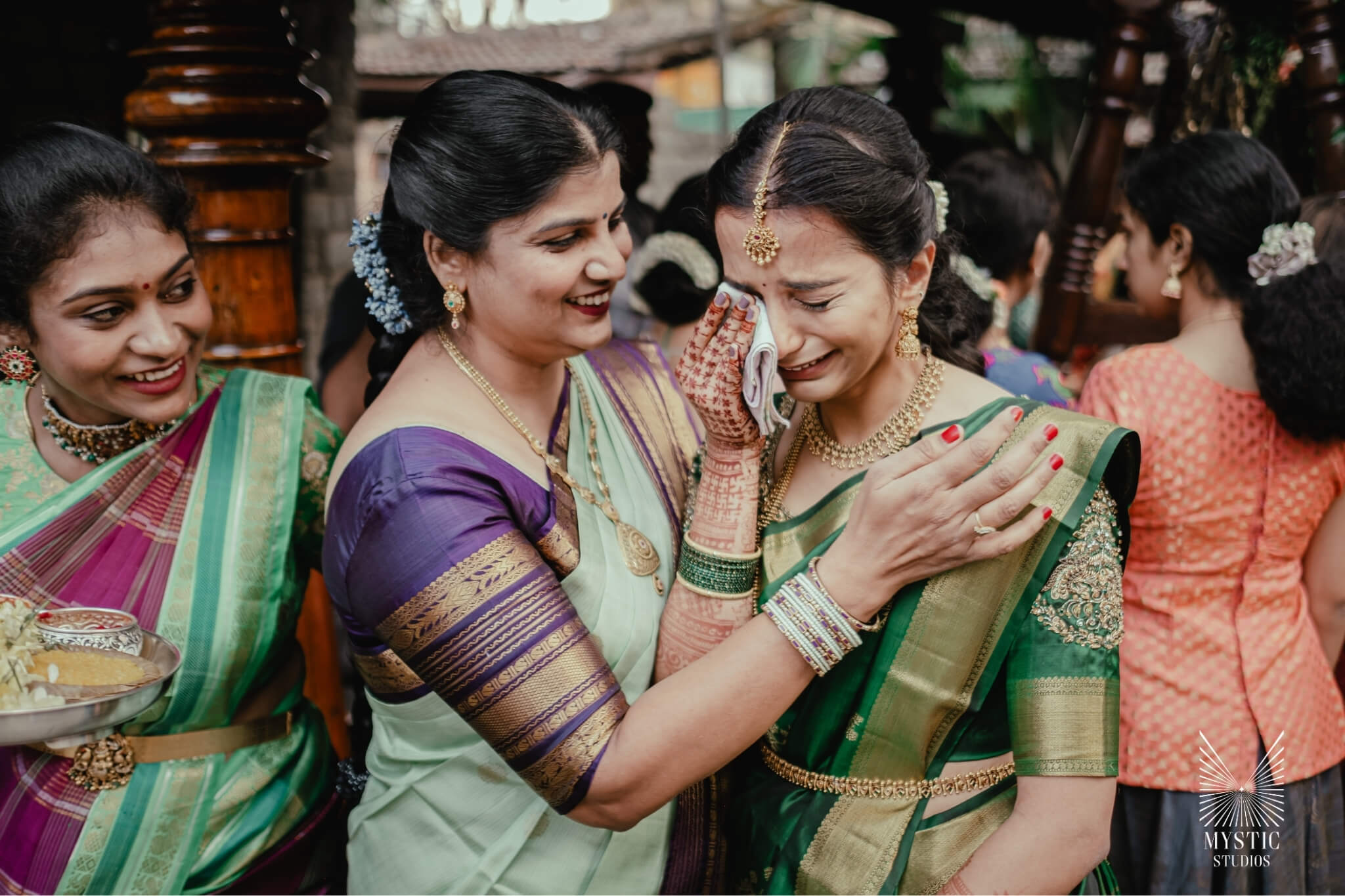 intimate-wedding-photography-destination-tamarind-tree-bangalore-mystic-studios-00015