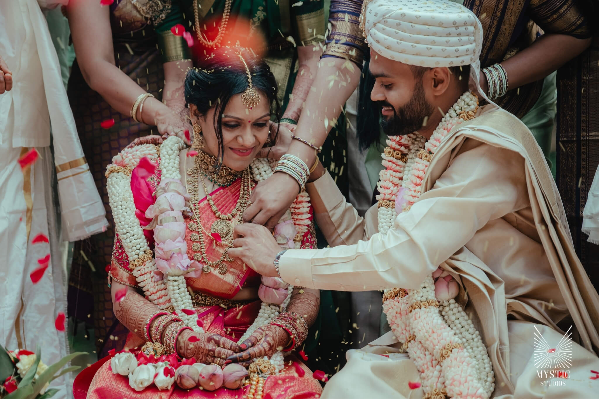 intimate-wedding-photography-destination-tamarind-tree-bangalore-mystic-studios-00025